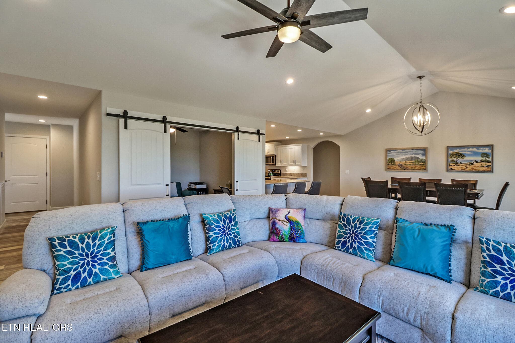 Living room - 38 Markham Terrace, Crossville, TN 38558