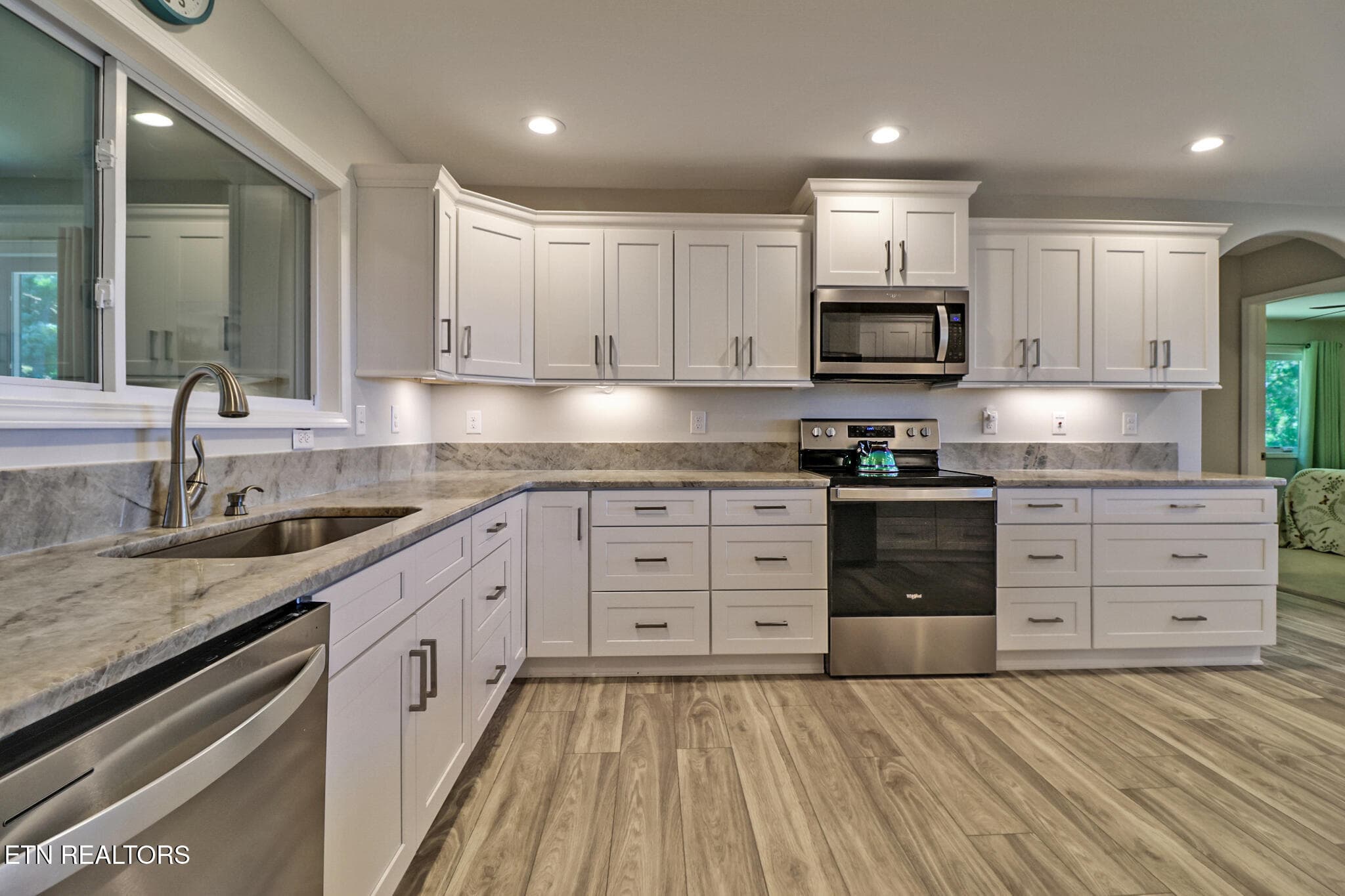 Kitchen - 38 Markham Terrace, Crossville, TN 38558