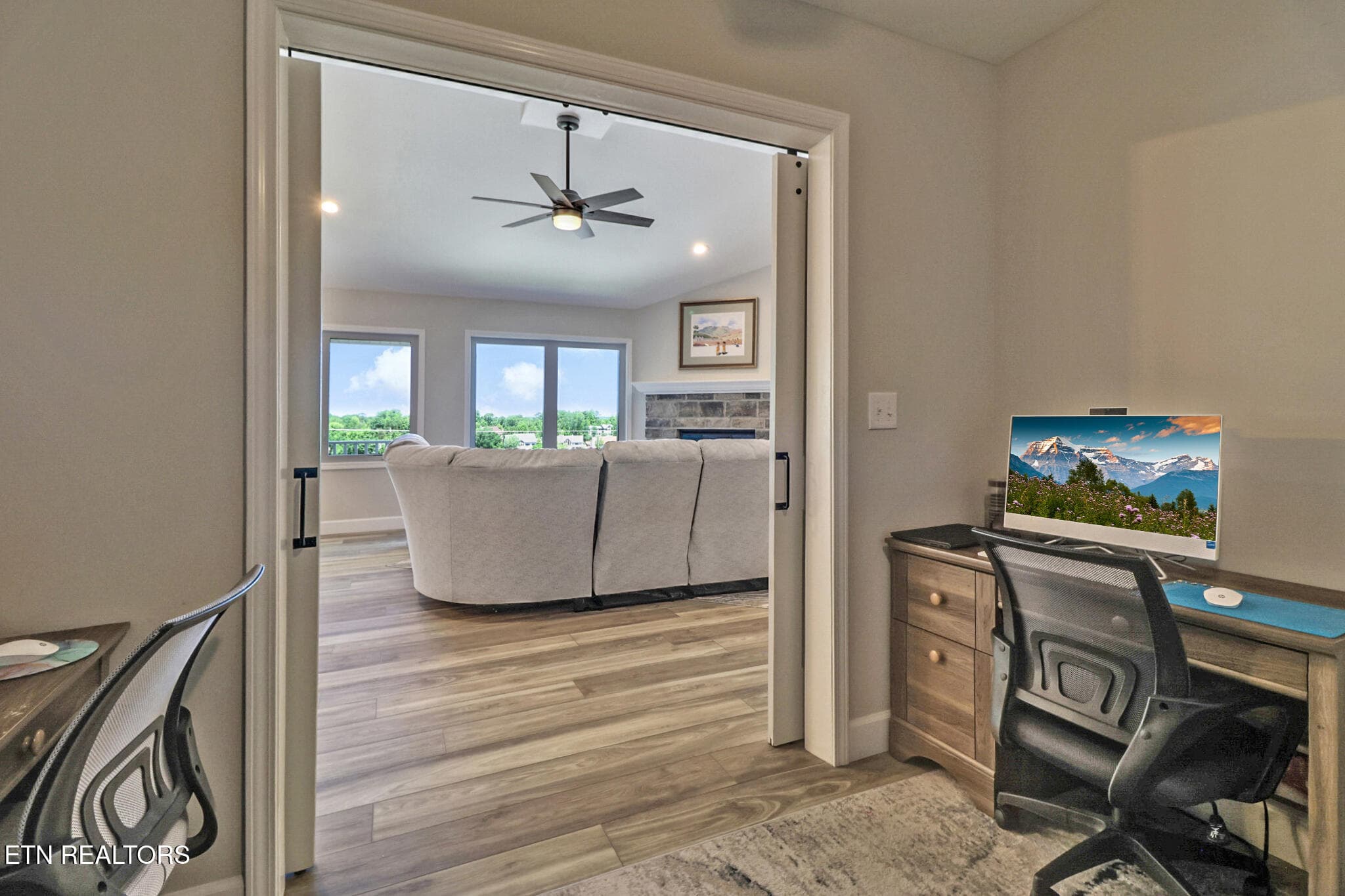 Office w/ barn doors - 38 Markham Terrace, Crossville, TN 38558