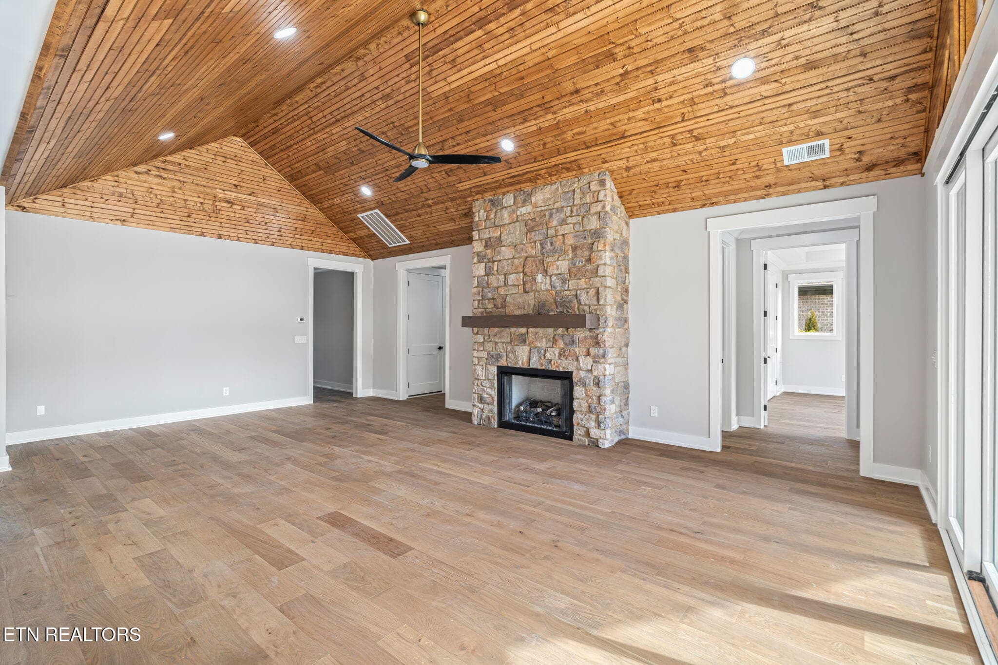 9-web-or-mls-206 Goldcrest Drive-10 - 200 Goldcrest Drive, Vonore, TN 37885