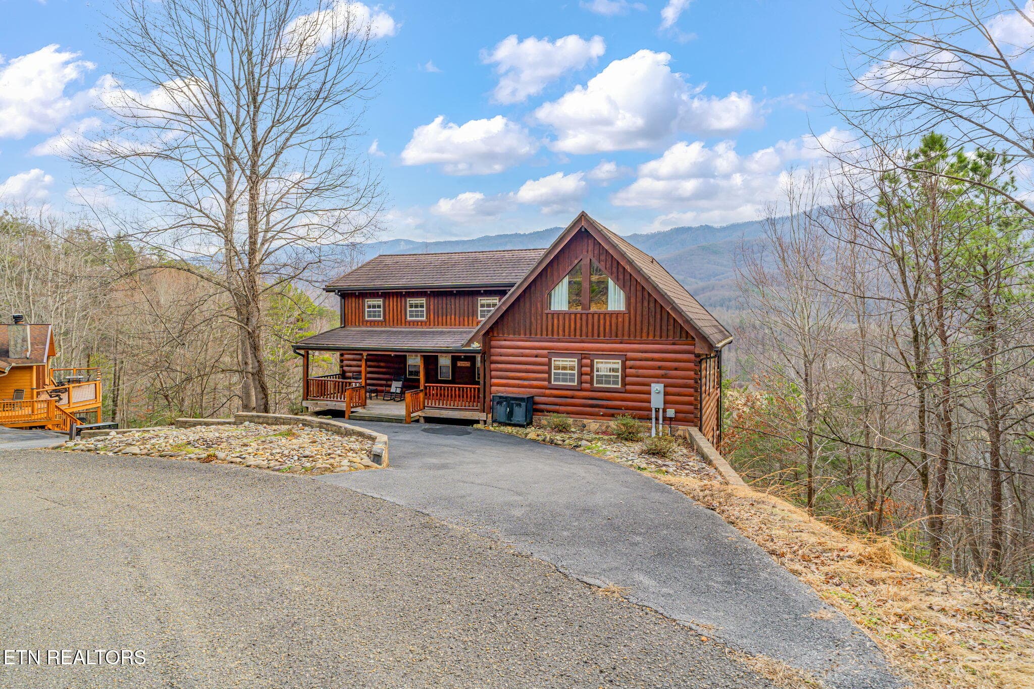 206 Rodeo Drive, Gatlinburg, TN 37738