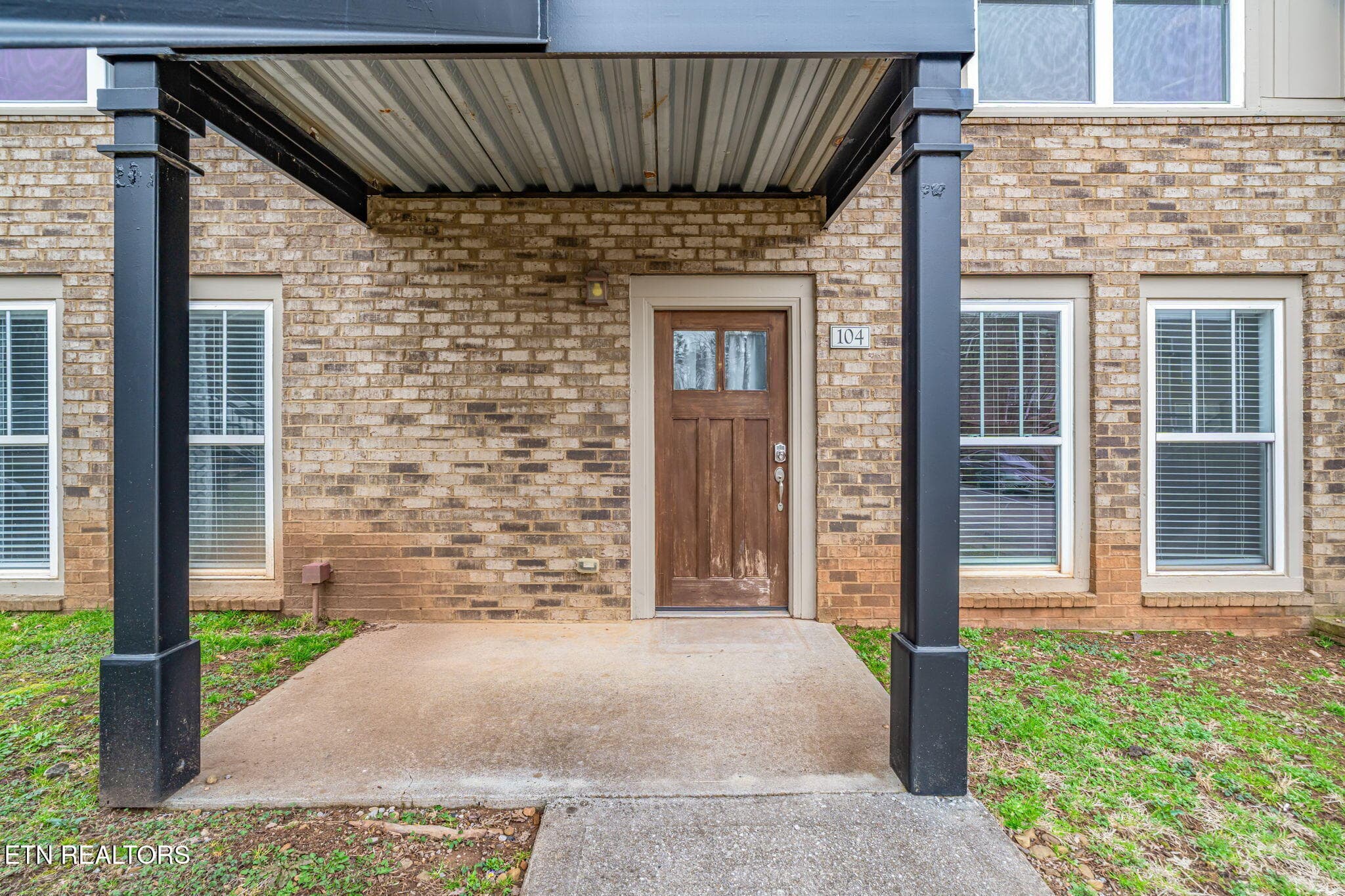 5-web-or-mls-3918 Cherokee Woods Way #10 - 3918 Cherokee Woods Way 104, Knoxville, TN 37920, Knoxville