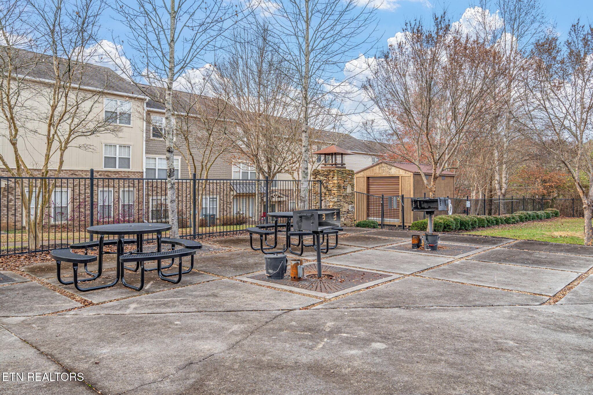 42-web-or-mls-The Woodlands-20 - 3918 Cherokee Woods Way 104, Knoxville, TN 37920, Knoxville