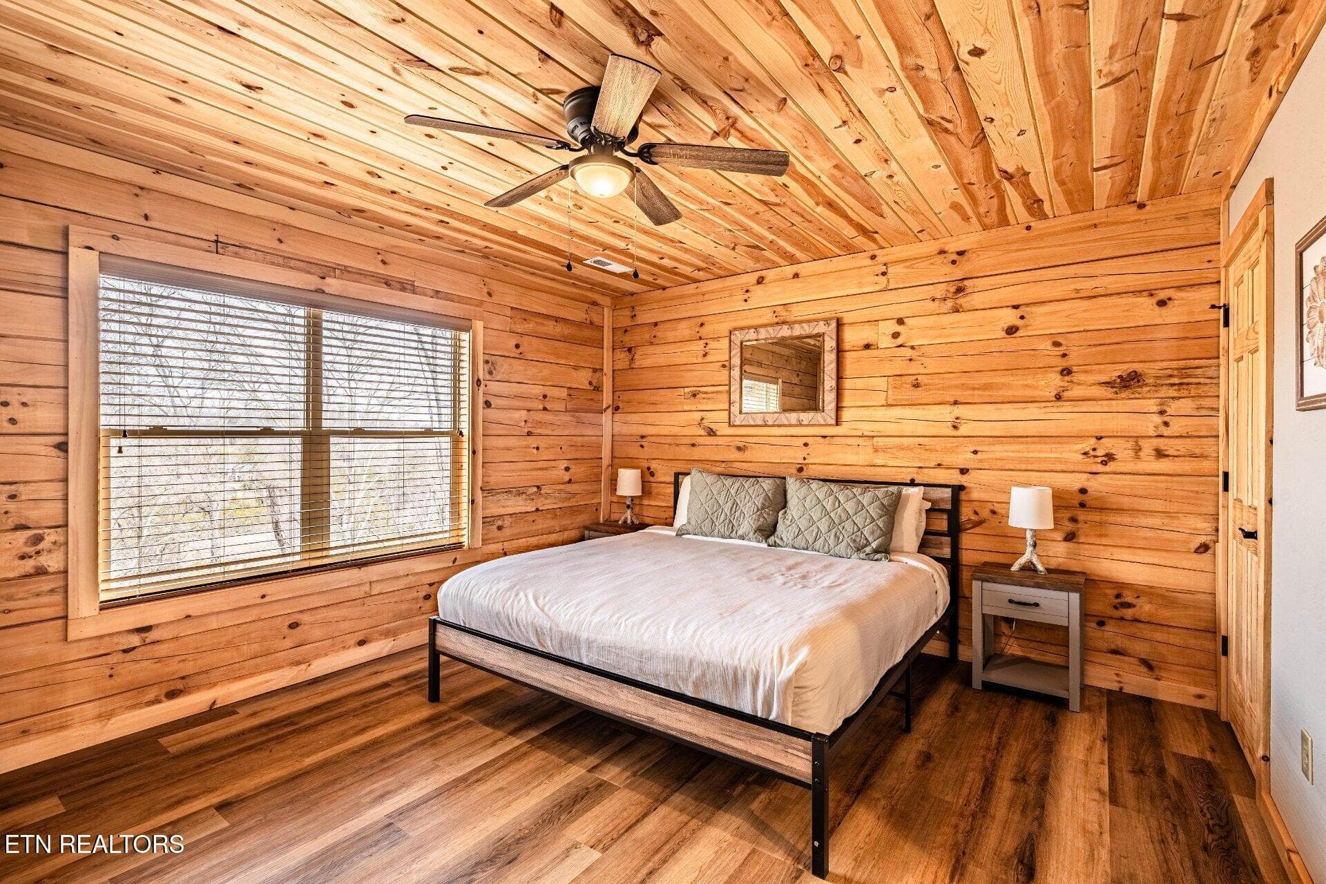 1771218933012_5mdwjn - 2104 Eagle Feather Drive, Sevierville, TN 37876