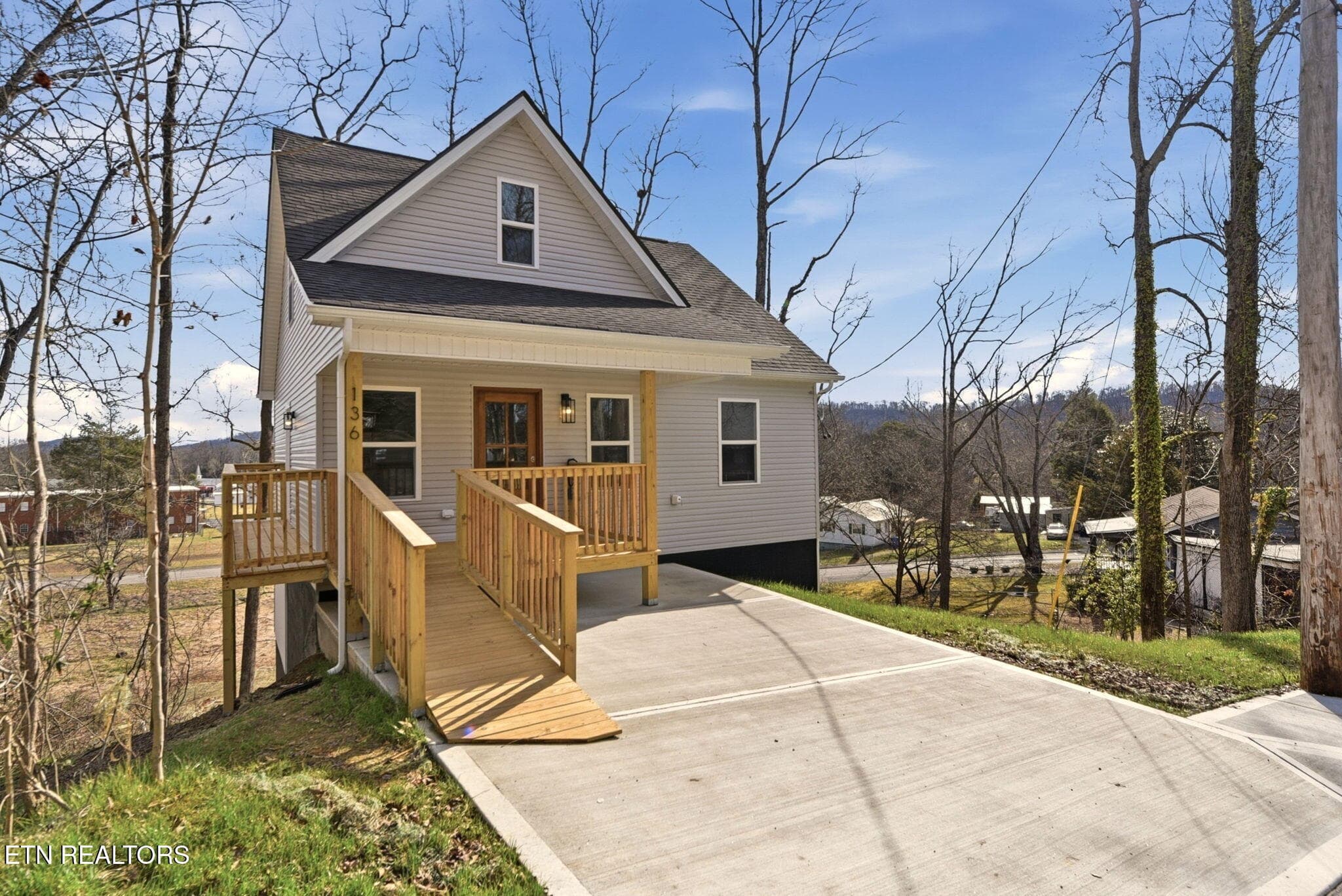 2-web-or-mls-Clfrn136 (5) - 136 California Ave, Oak Ridge, TN 37830