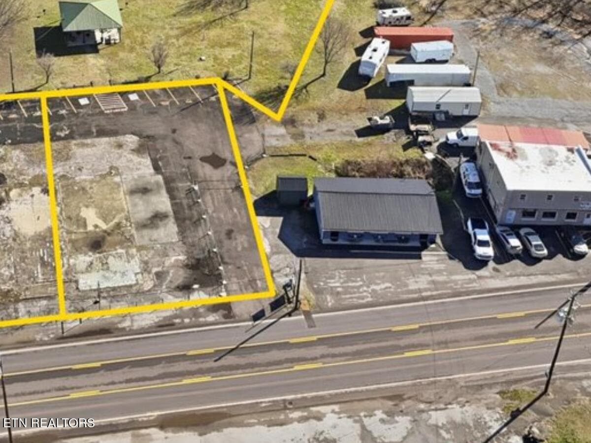 nmst1 - 1008 N Main St, Sweetwater, TN 37874