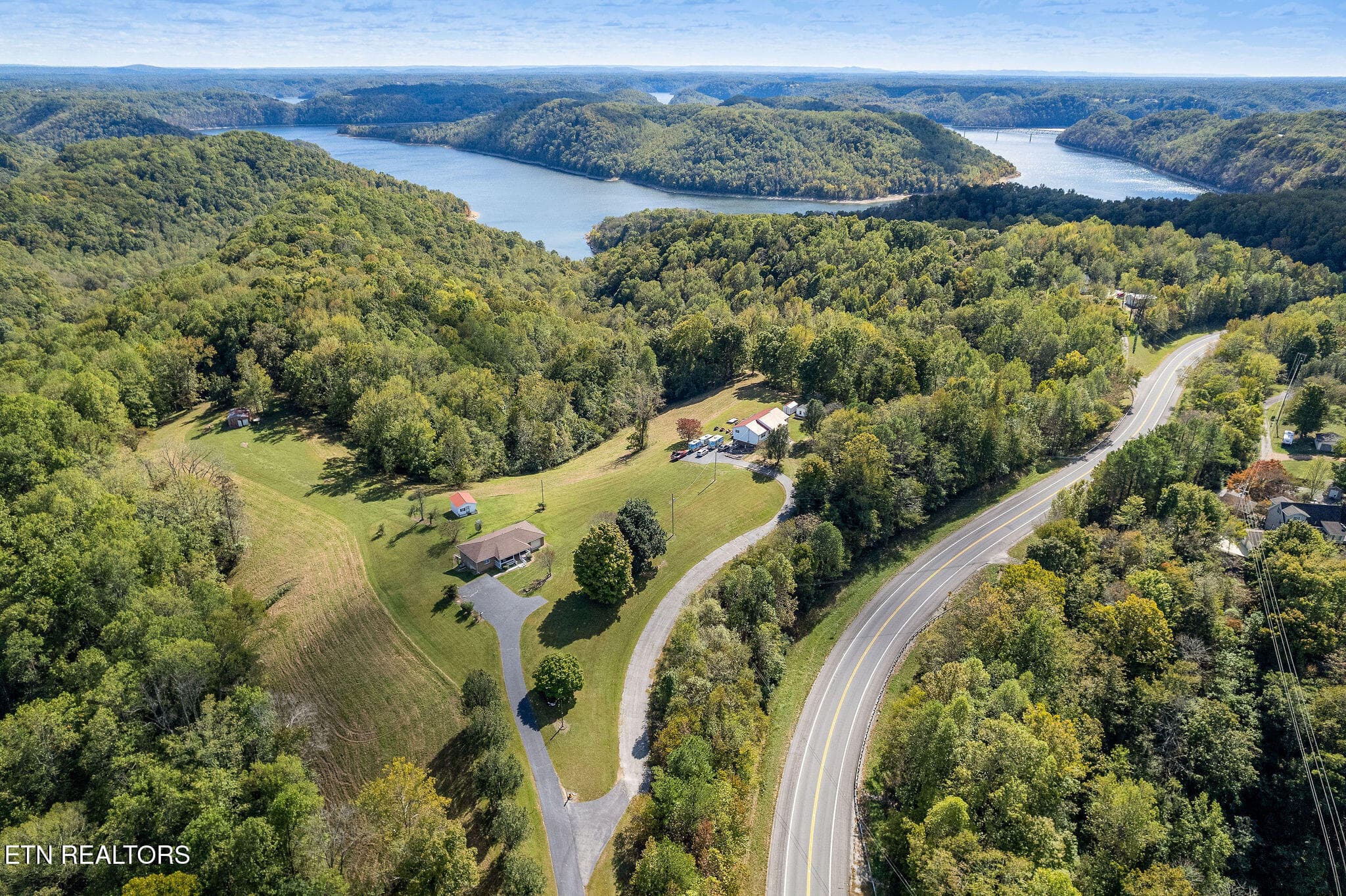 Smithville Hwy, Silver Point, TN 38582