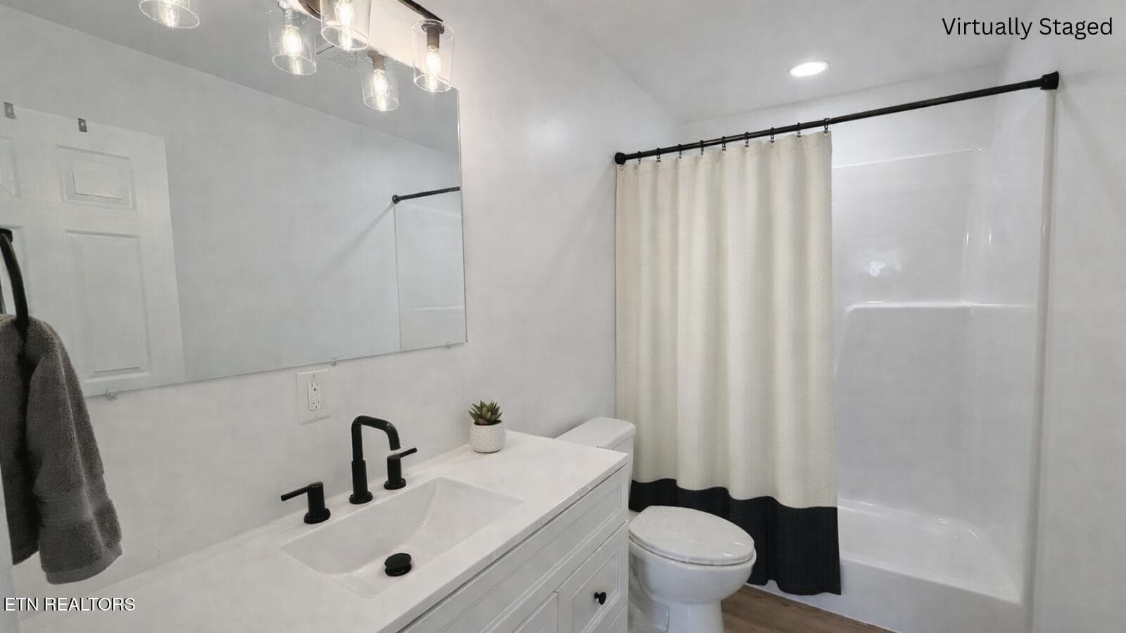 Bathroom Two - 3139 Easy St, Pigeon Forge, TN 37862