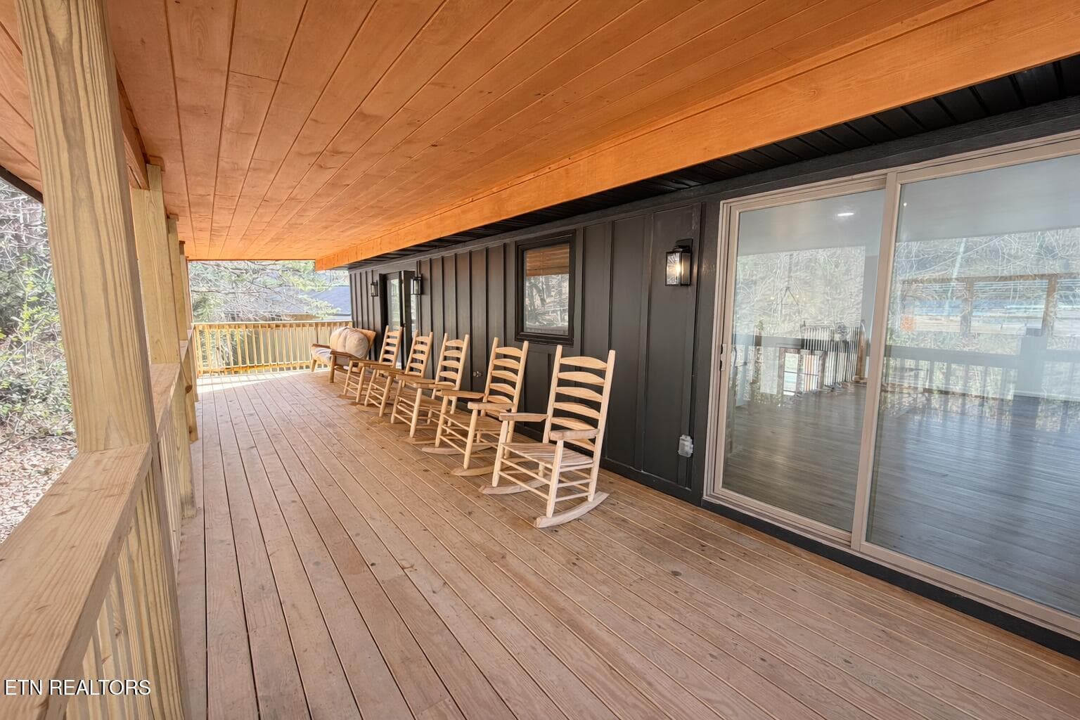 Back Deck - 3139 Easy St, Pigeon Forge, TN 37862