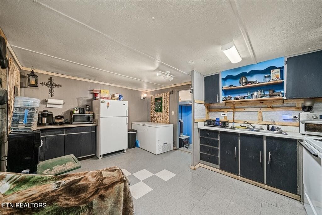 235522_20 - 618 Old Baker Mtn Rd, Spencer, TN 38585