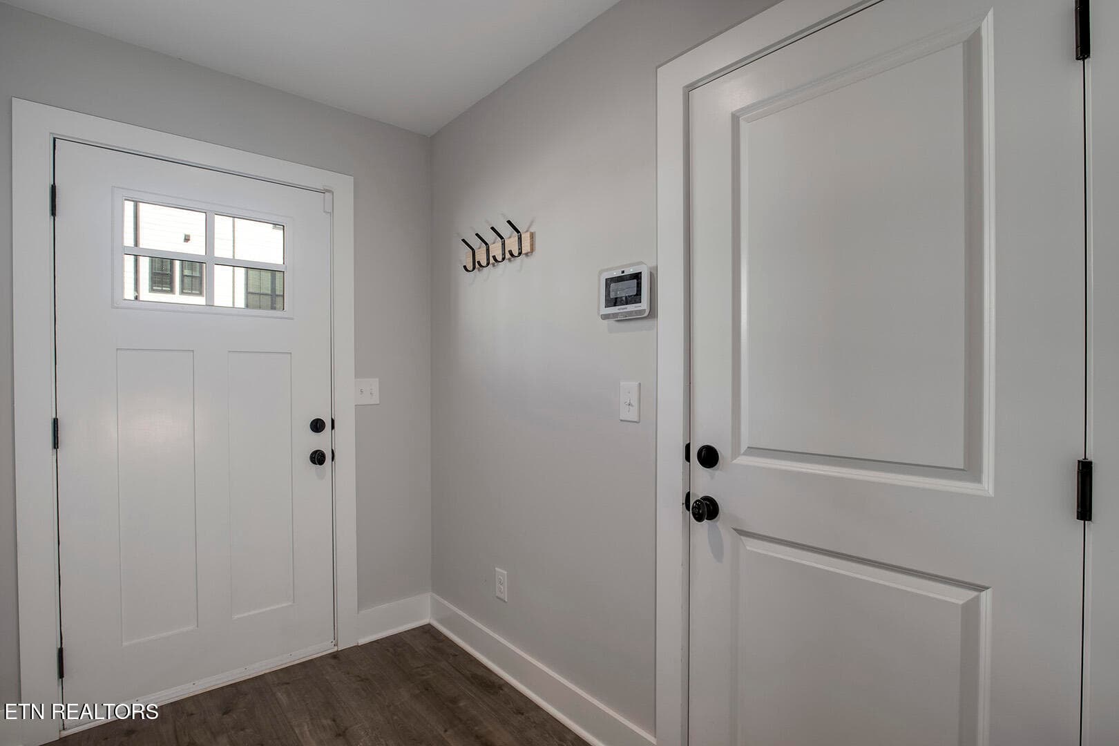 41_RiverForkWay_1108_Main-GarageEntries - 1108 River Fork Way, Knoxville, TN 37920, Knoxville