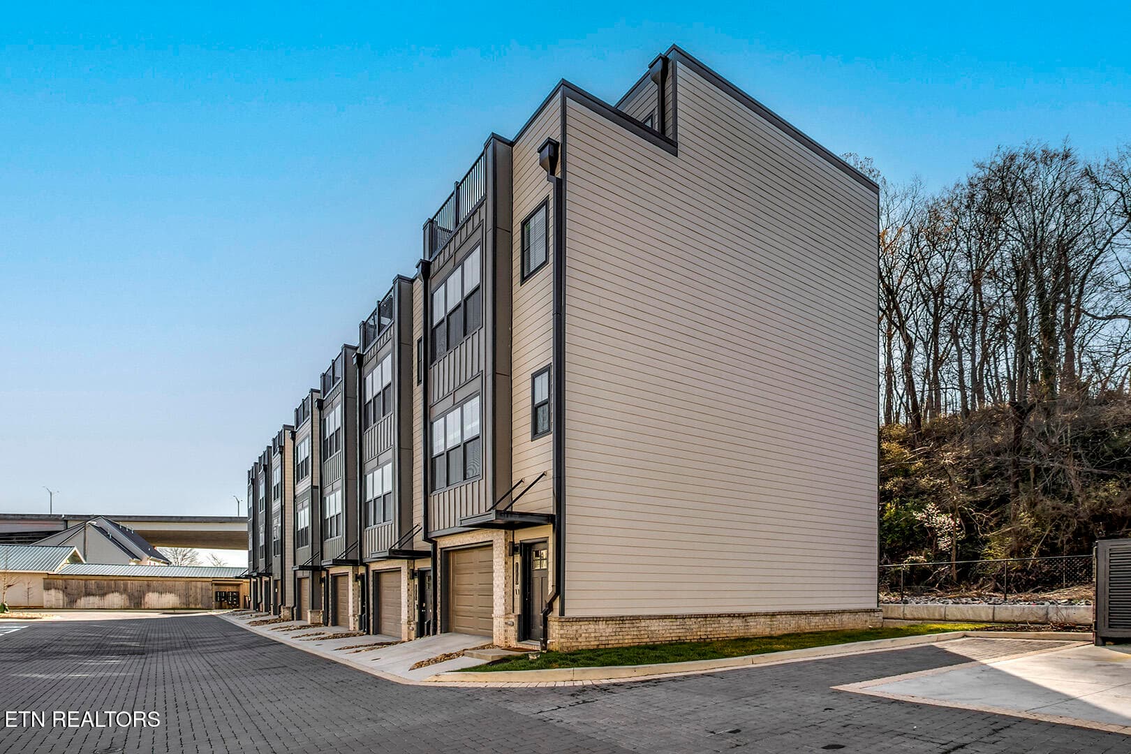02_RiverForkWay_1108_FrontRight - 1108 River Fork Way, Knoxville, TN 37920, Knoxville