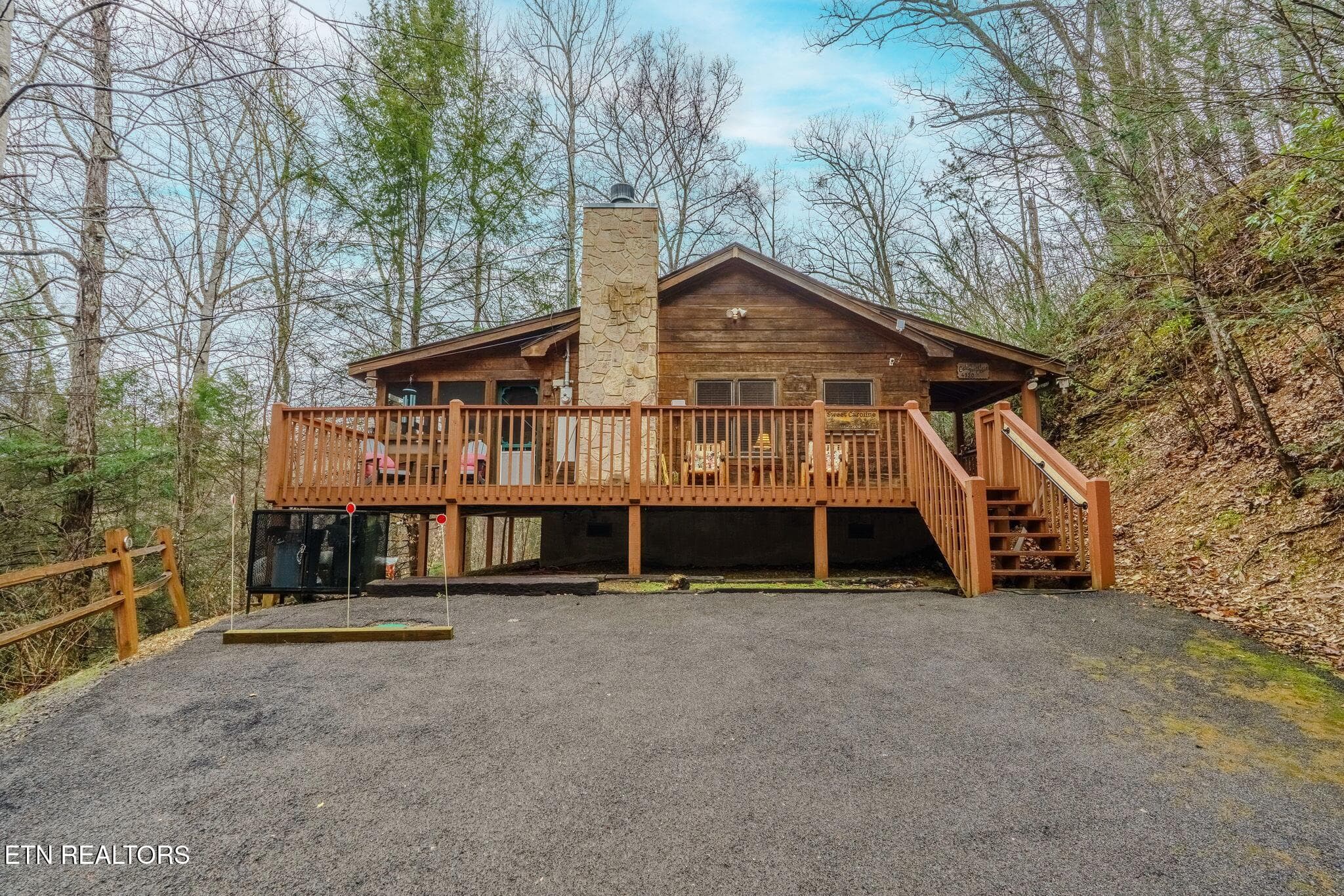 4320 Carolina Cove Way, Pigeon Forge, TN 37863