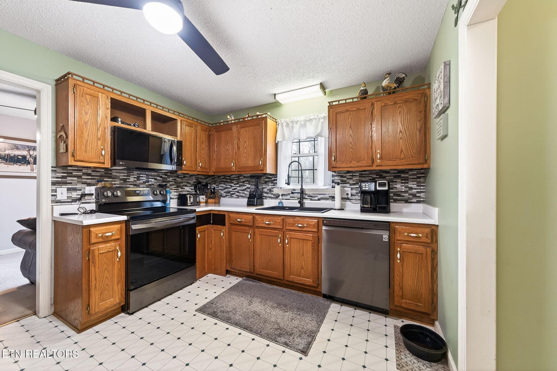 23-web-or-mls-1703 Perimeter Dr_115_TNPC - 1703 Perimeter Drive, Jamestown, TN 38556