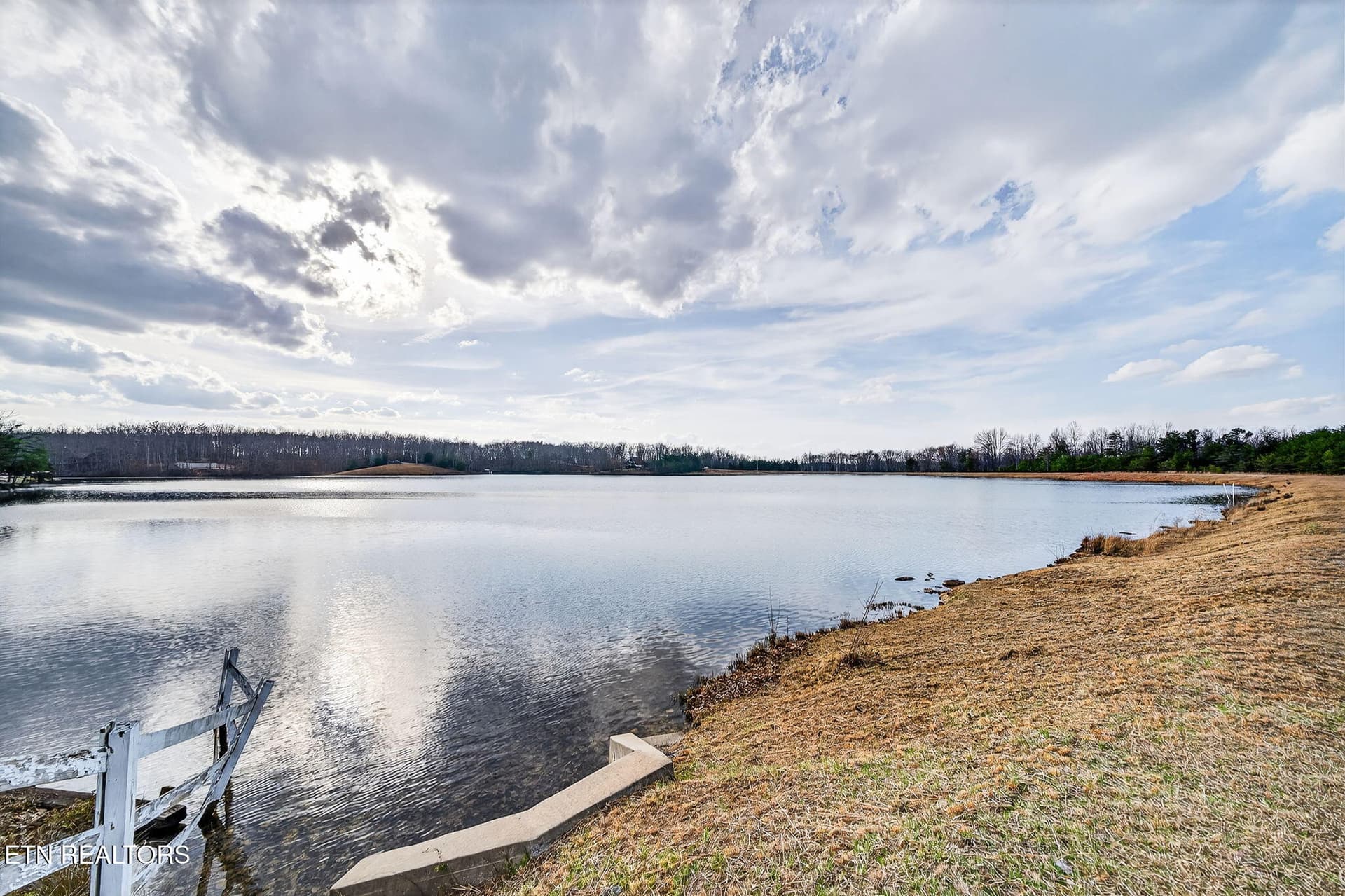 27-web-or-mls-1703 Perimeter Dr_131_TNPC - 1703 Perimeter Drive, Jamestown, TN 38556