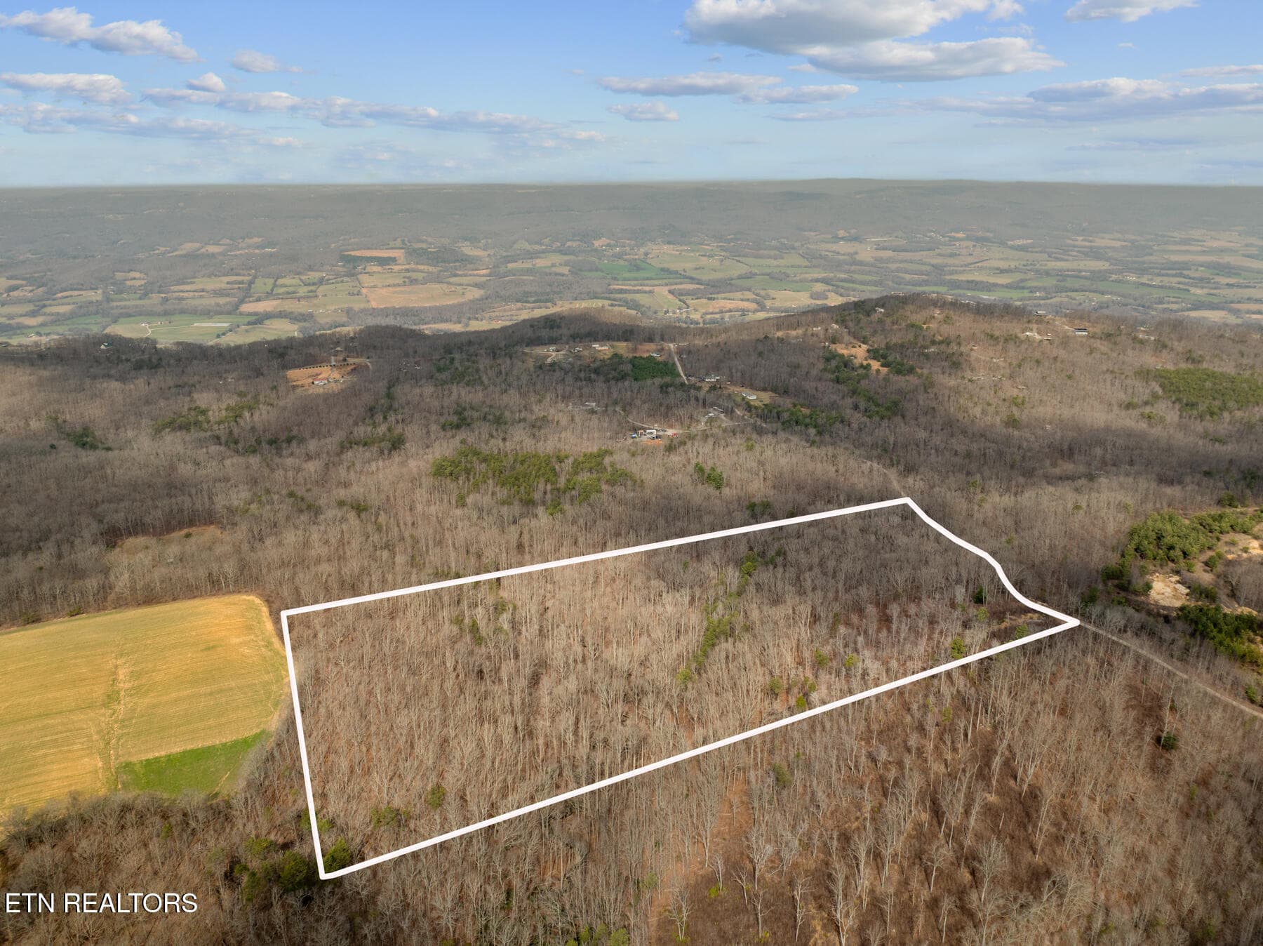 20 acres Barbee Cemetery Rd, Pikeville, TN 37367