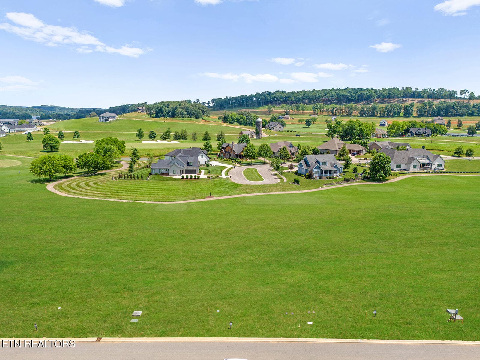 2594 Chestnut Lane, Loudon, TN 37774