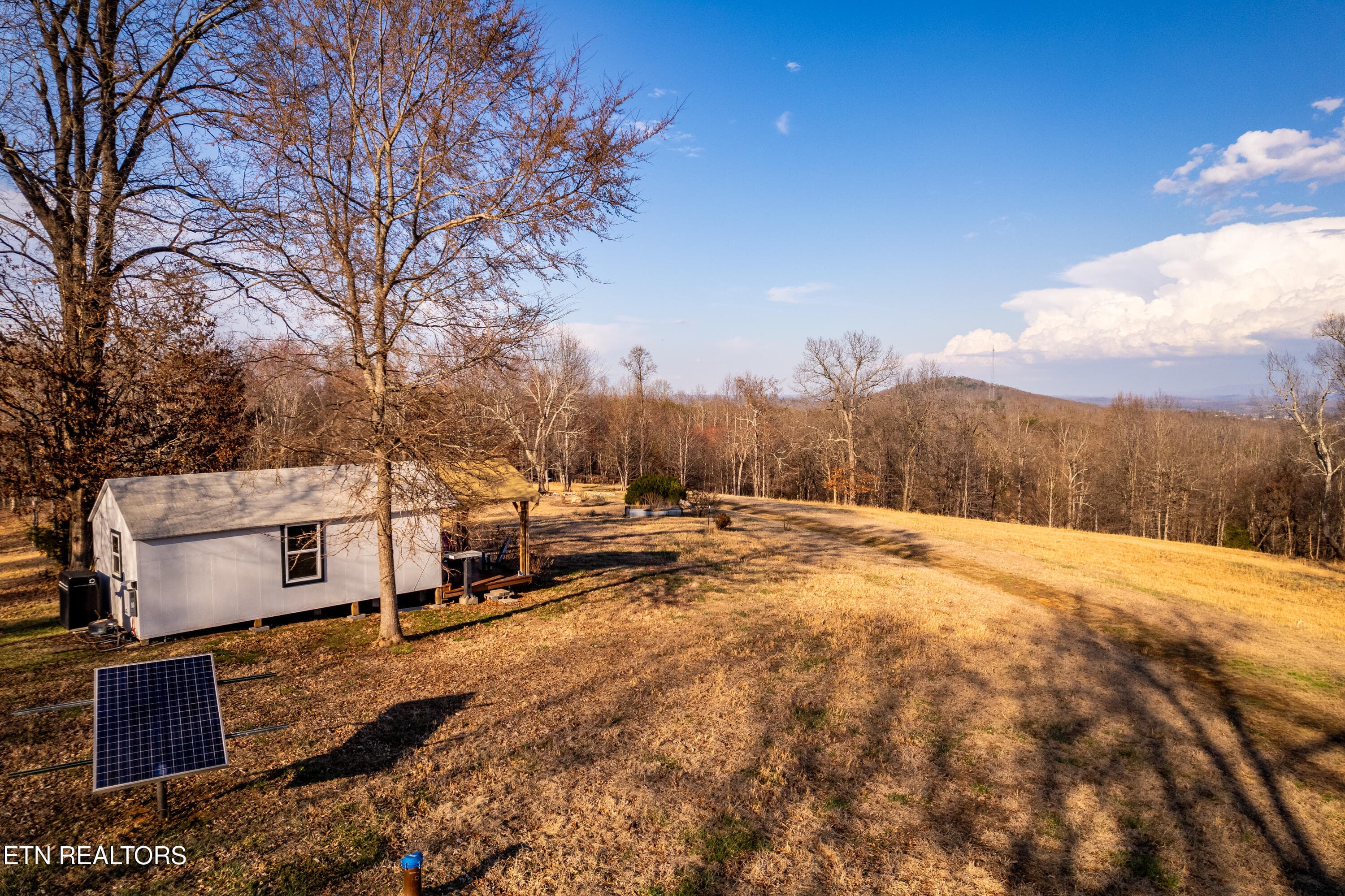 Solar powered cabin - 132 Badger Rd, Madisonville, TN 37354