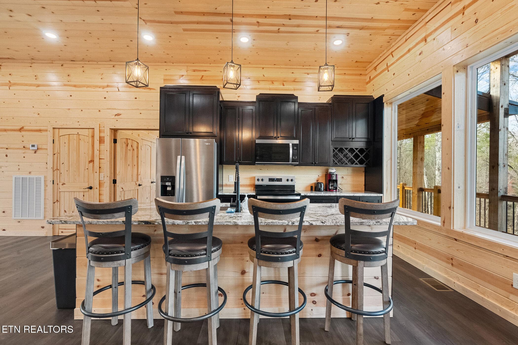 dsc00988 - 2749 Owls Cove Way, Sevierville, TN 37862