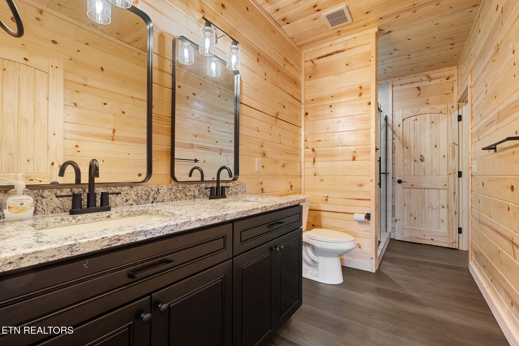 dsc01098 - 2749 Owls Cove Way, Sevierville, TN 37862