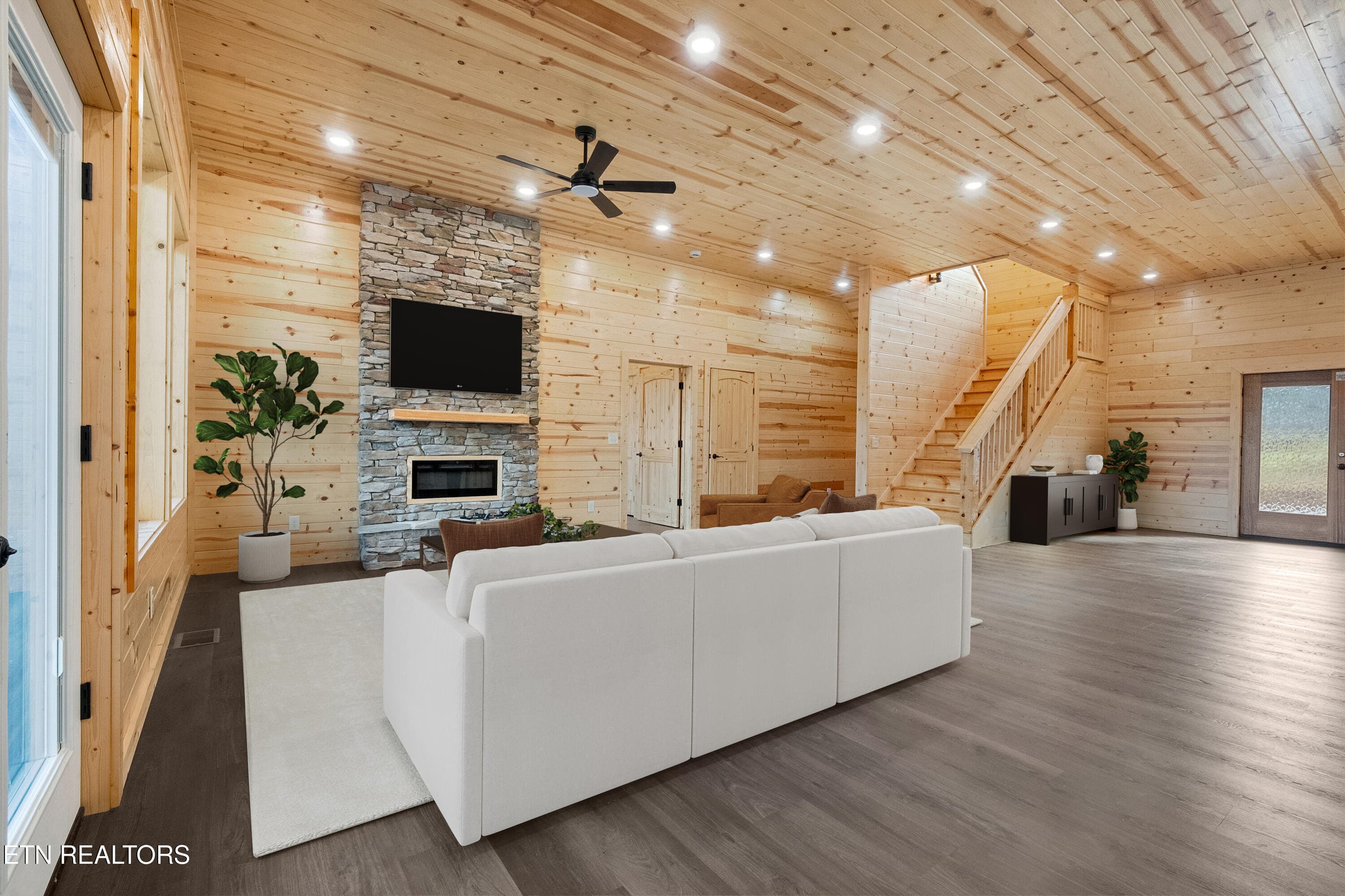 DSC00998 - 2749 Owls Cove Way, Sevierville, TN 37862