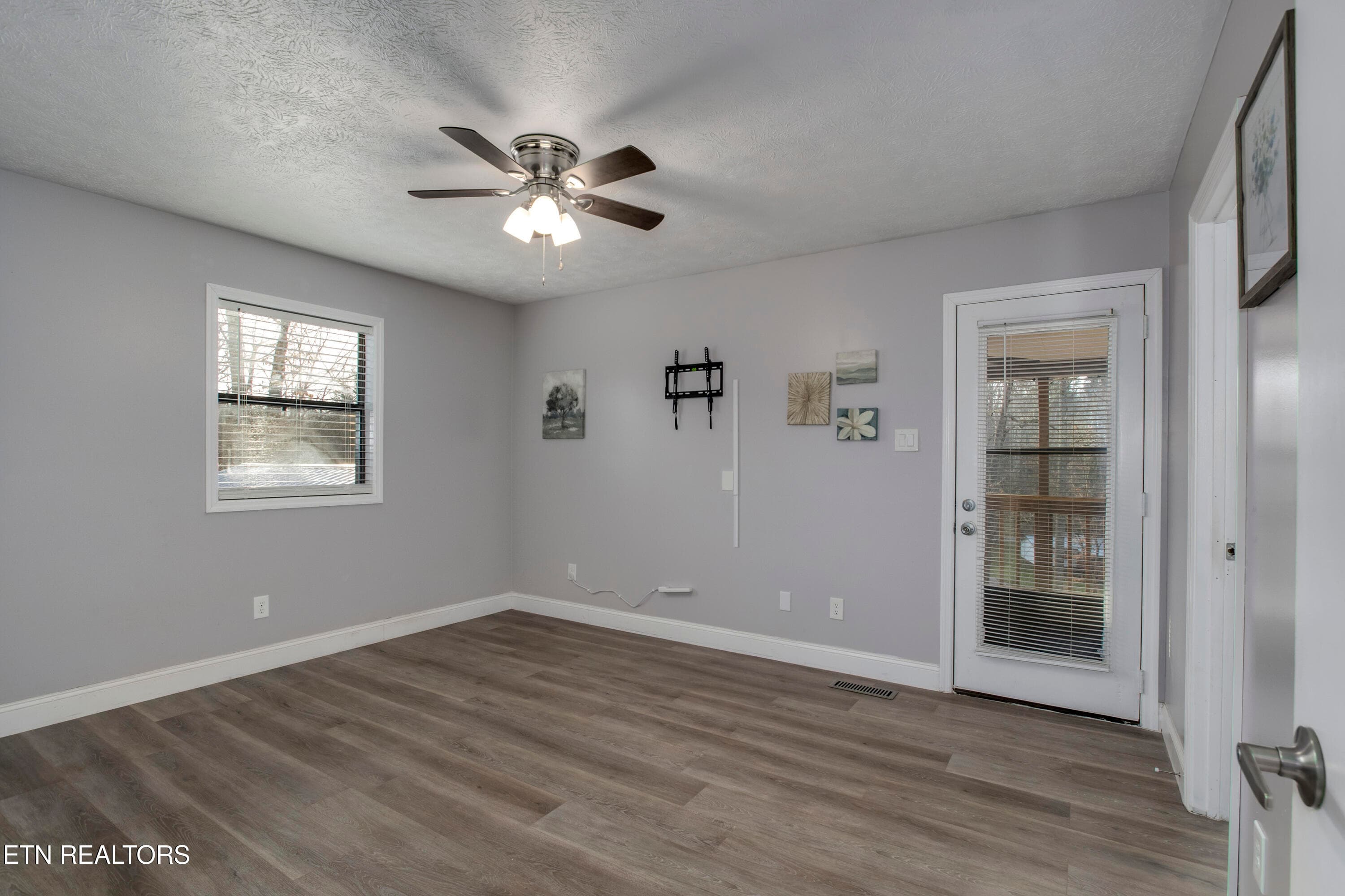 17_SourdoughHollowRoad_521_MasterBedroom - 521 Sourdough Hollow Rd, Kodak, TN 37764