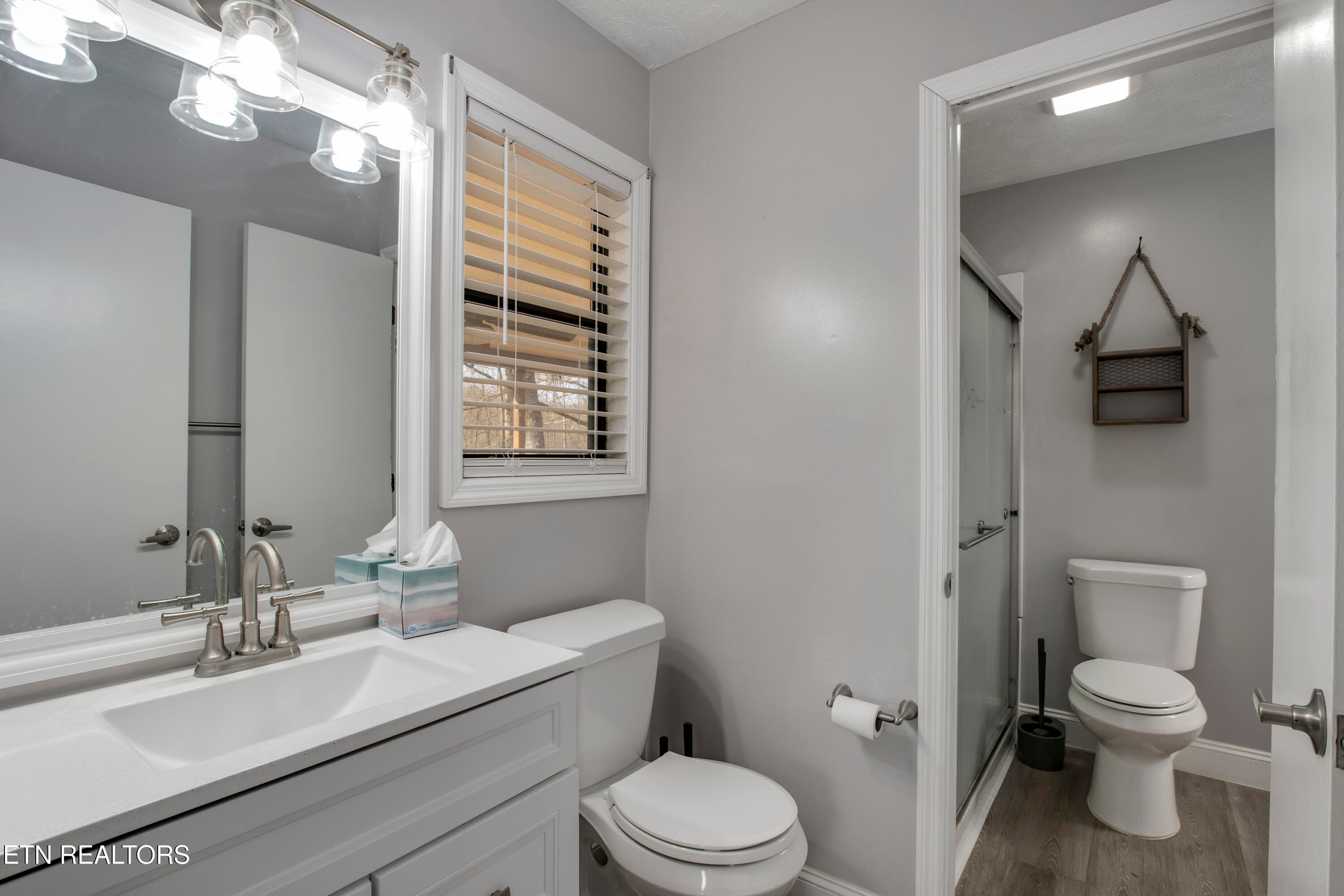 21_SourdoughHollowRoad_521_MasterHalf-Ba - 521 Sourdough Hollow Rd, Kodak, TN 37764