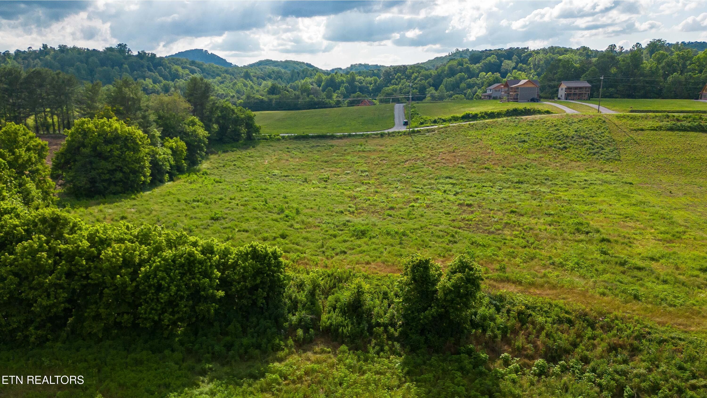 Lot 3R2 Holders Grove Road - Lot 3R2 Holders Grove Rd, Cosby, TN 37722