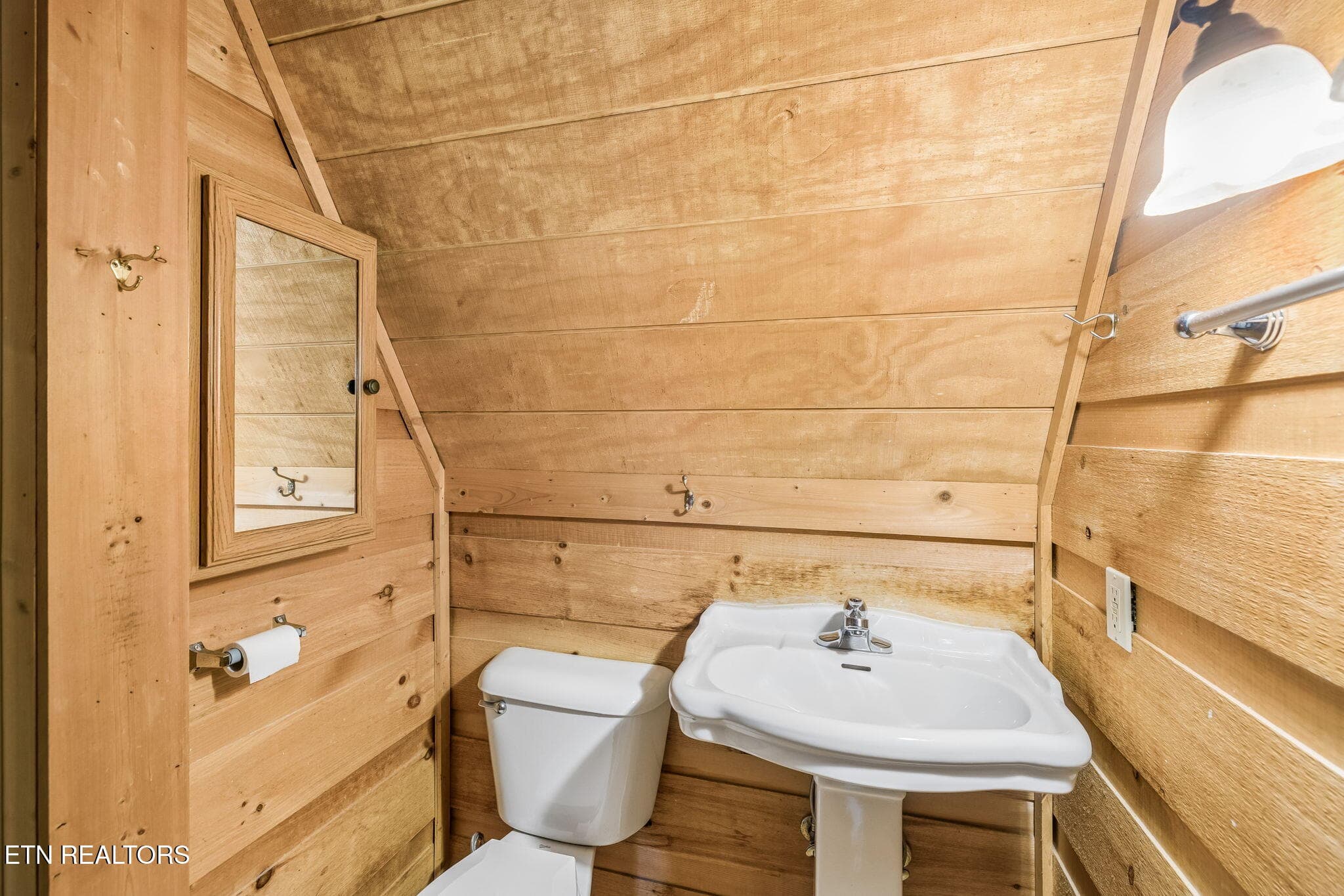 17-1235 N Baden Dr - 017 - 1235 N Baden Drive, Gatlinburg, TN 37738, Gatlinburg