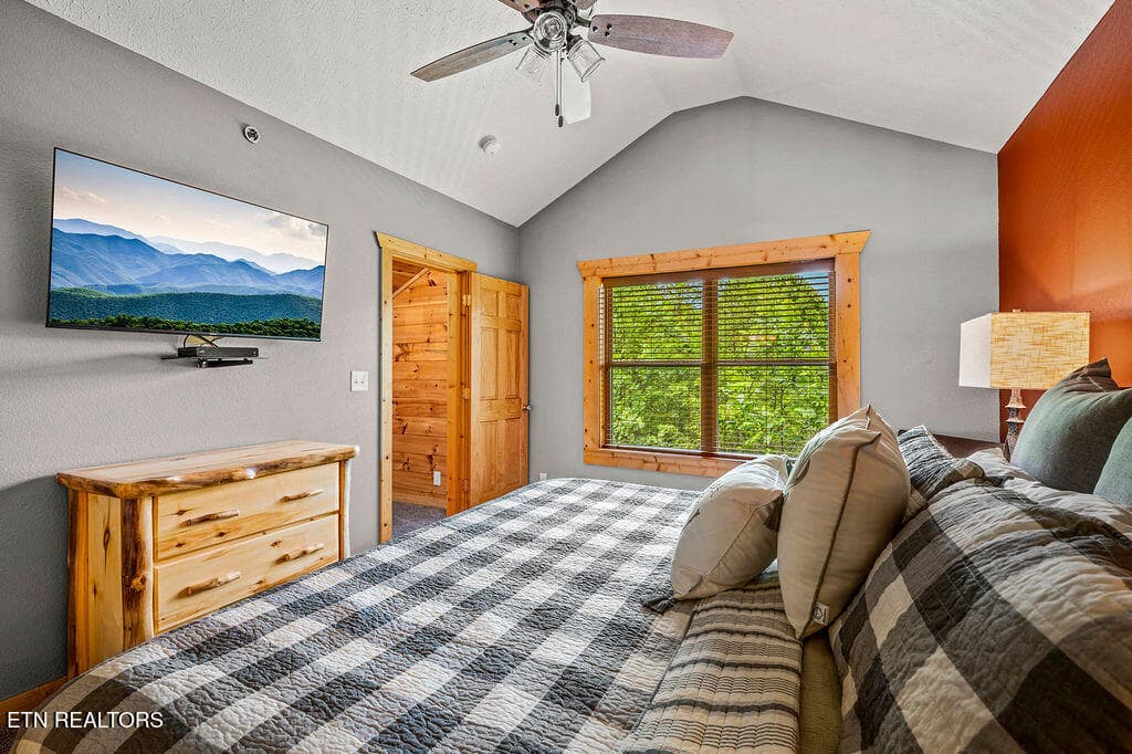 upstairs master bedroom4 - 766 High Mountain Way, Gatlinburg, TN 37738, Gatlinburg