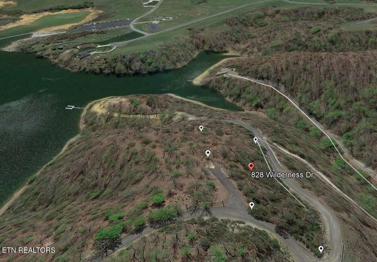 828 Wilderness Drive, Mooresburg, TN 37811