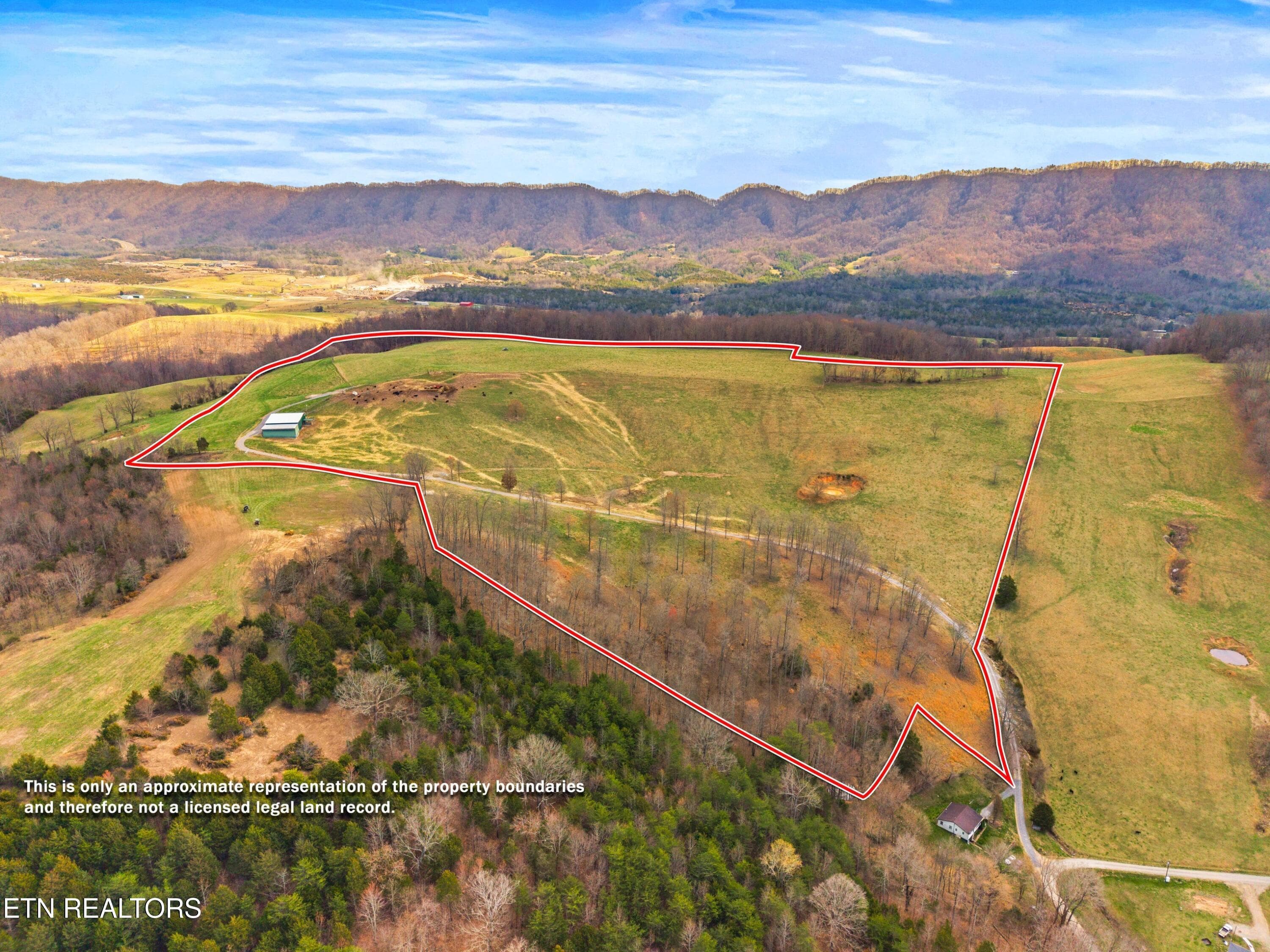 Beech Grove Rd, Thorn Hill, TN 37881
