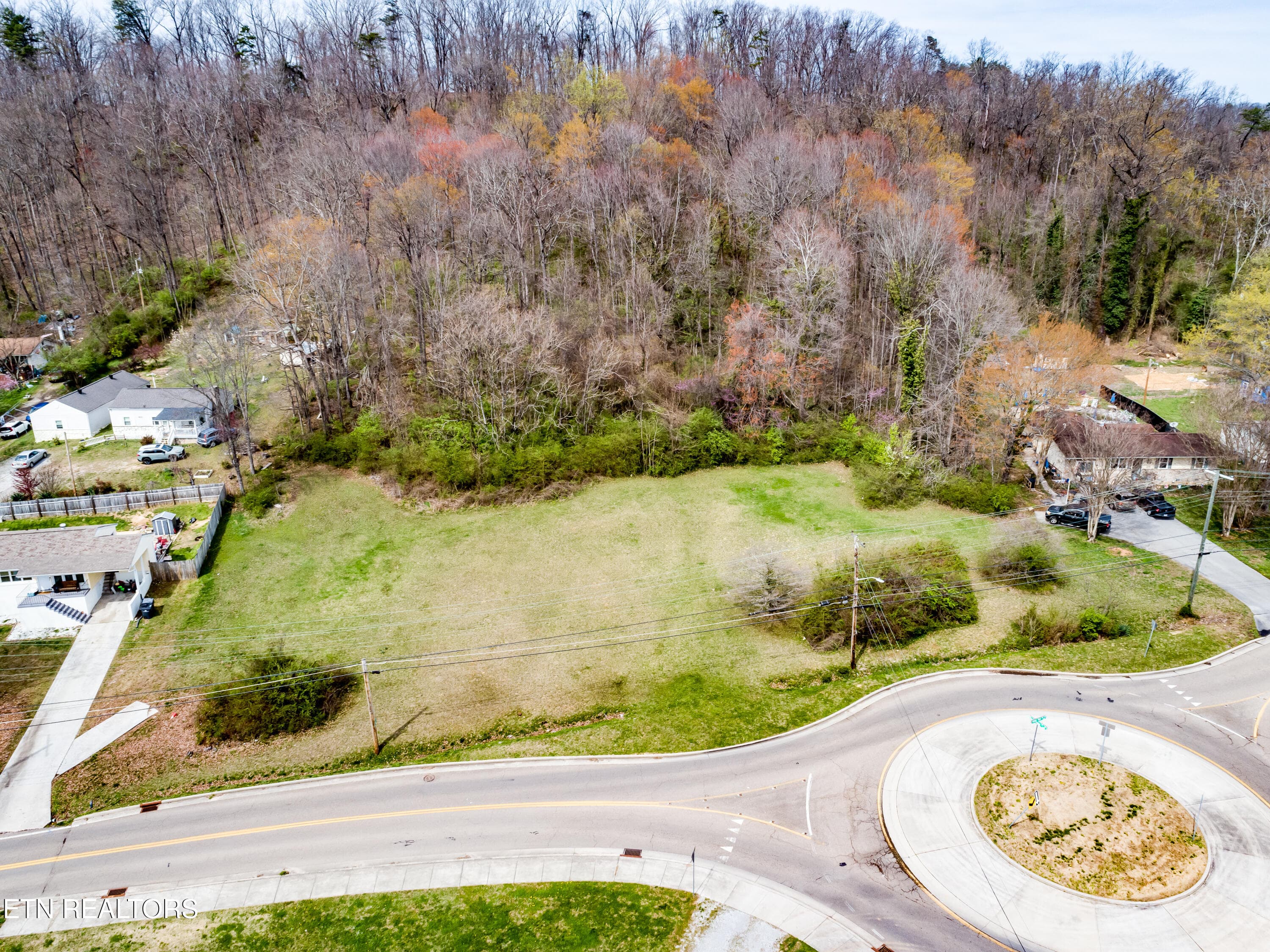 4335 NE Valley View Drive, Knoxville, TN 37917