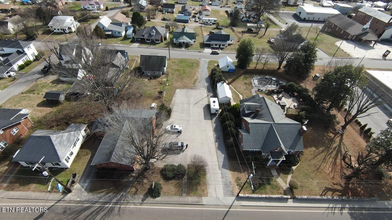 Drone Photo - 705 Mulberry St, Loudon, TN 37774