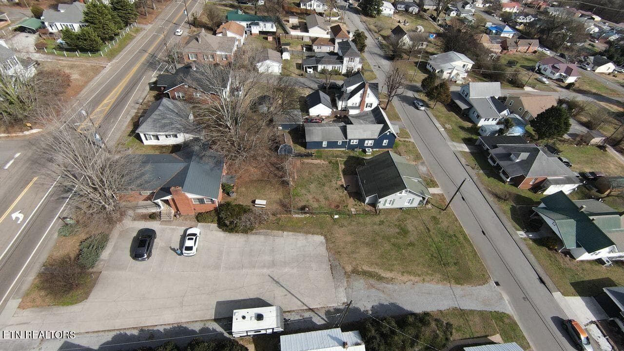 Drone Photo - 705 Mulberry St, Loudon, TN 37774