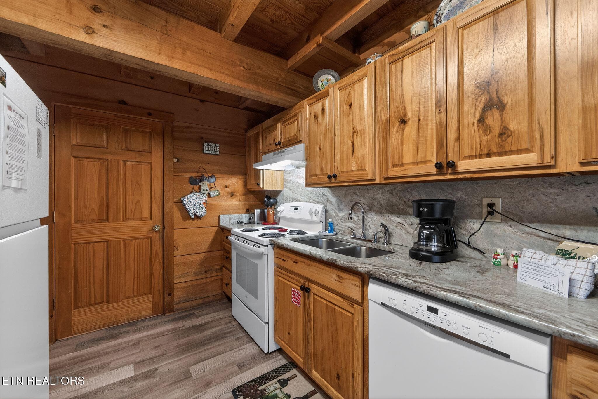 13_2134_Walnut_Ct_Sevierville_TN_37876_U - 2134 Walnut Court, Sevierville, TN 37876