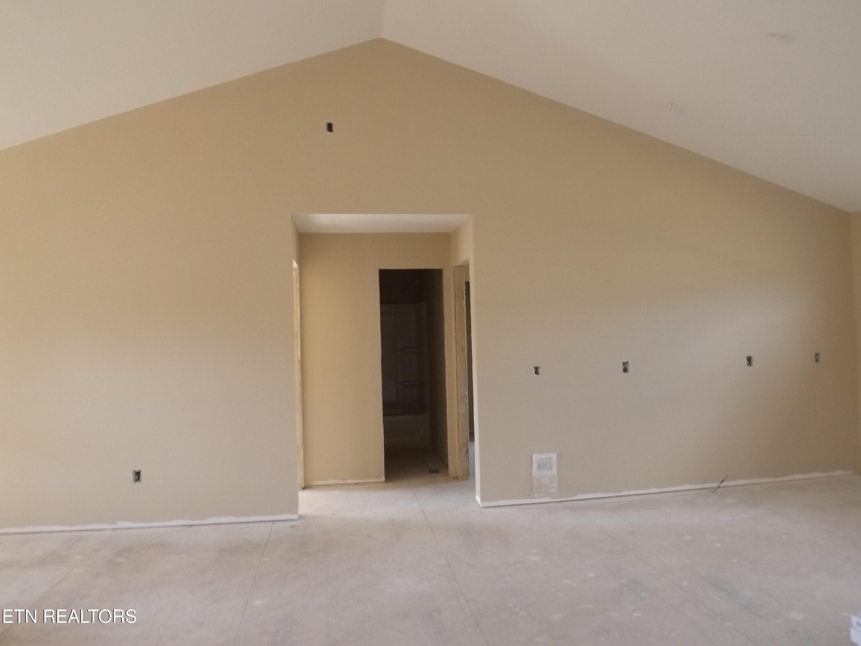 DSCF3836 - 955 Shawanee Rd, Harrogate, TN 37752