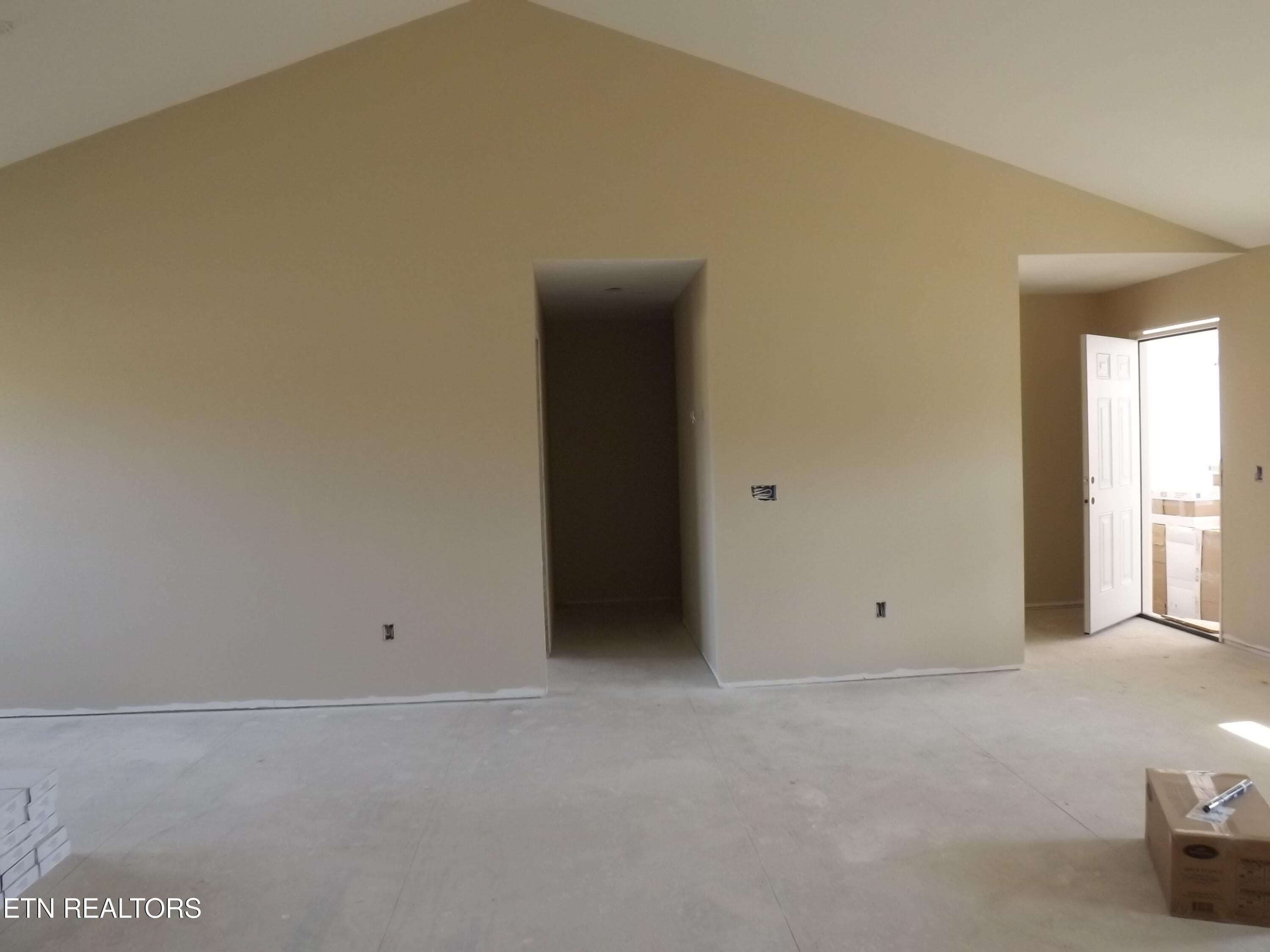 DSCF3841 - 955 Shawanee Rd, Harrogate, TN 37752