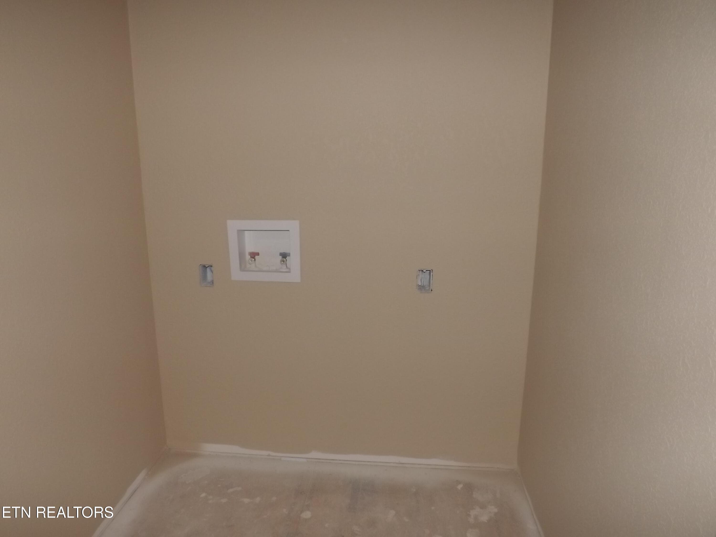DSCF3842 - 955 Shawanee Rd, Harrogate, TN 37752
