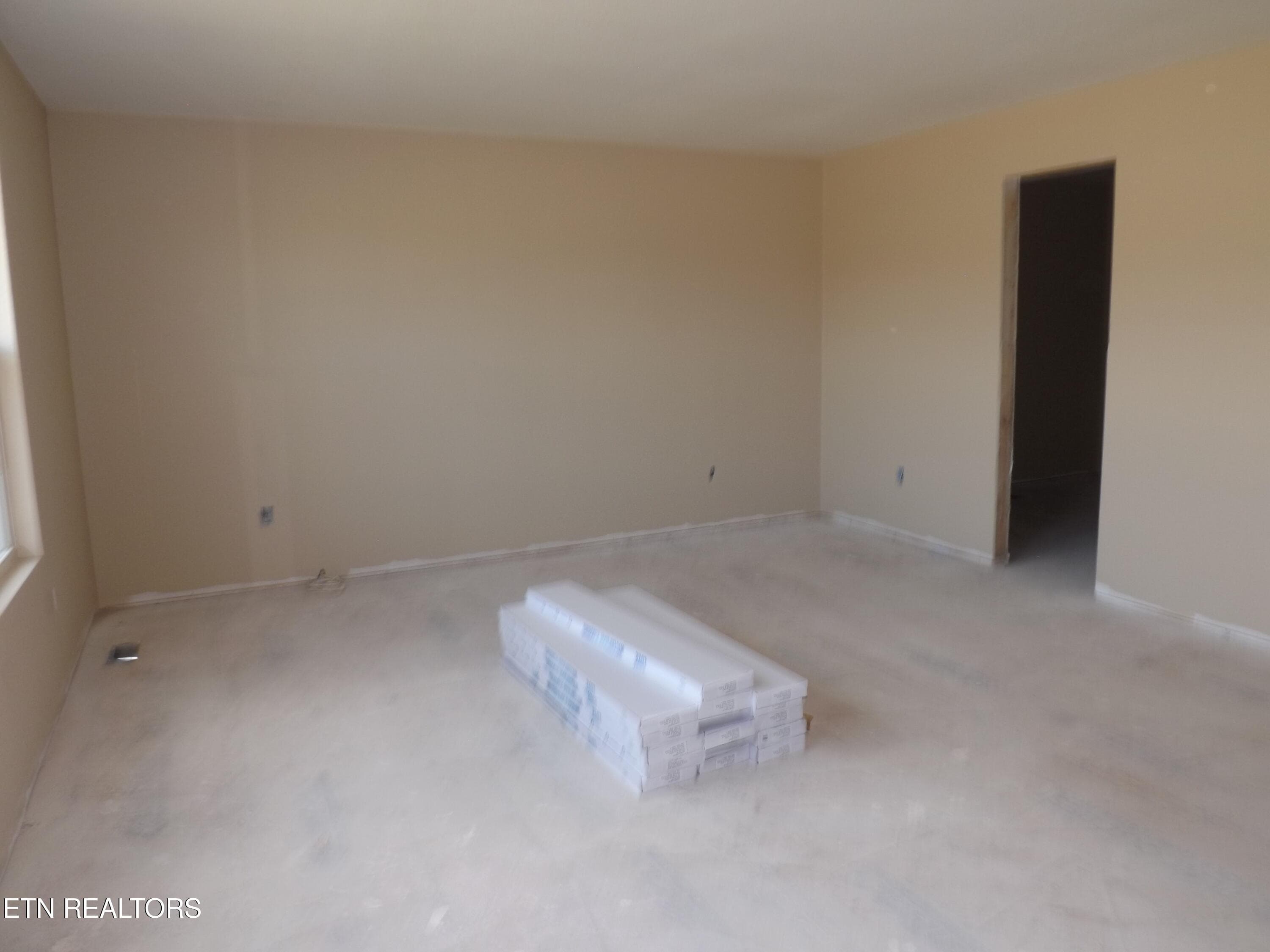 DSCF3847 - 955 Shawanee Rd, Harrogate, TN 37752