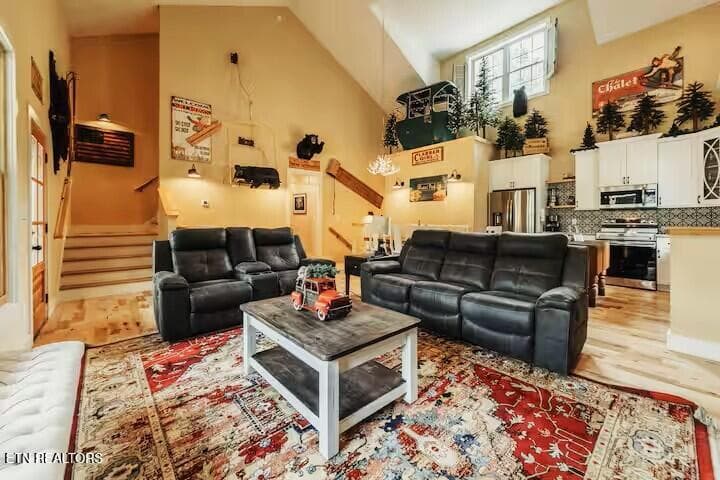 260 CD LIV 2 jp - 260 Circle Drive, Gatlinburg, TN 37738, Gatlinburg