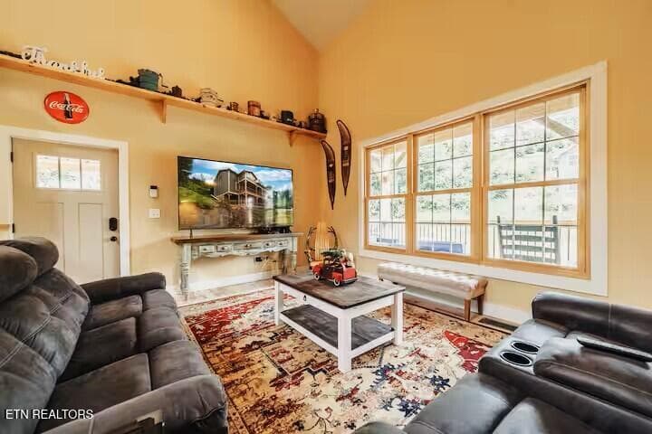 260 CD LIV 4 jp - 260 Circle Drive, Gatlinburg, TN 37738, Gatlinburg
