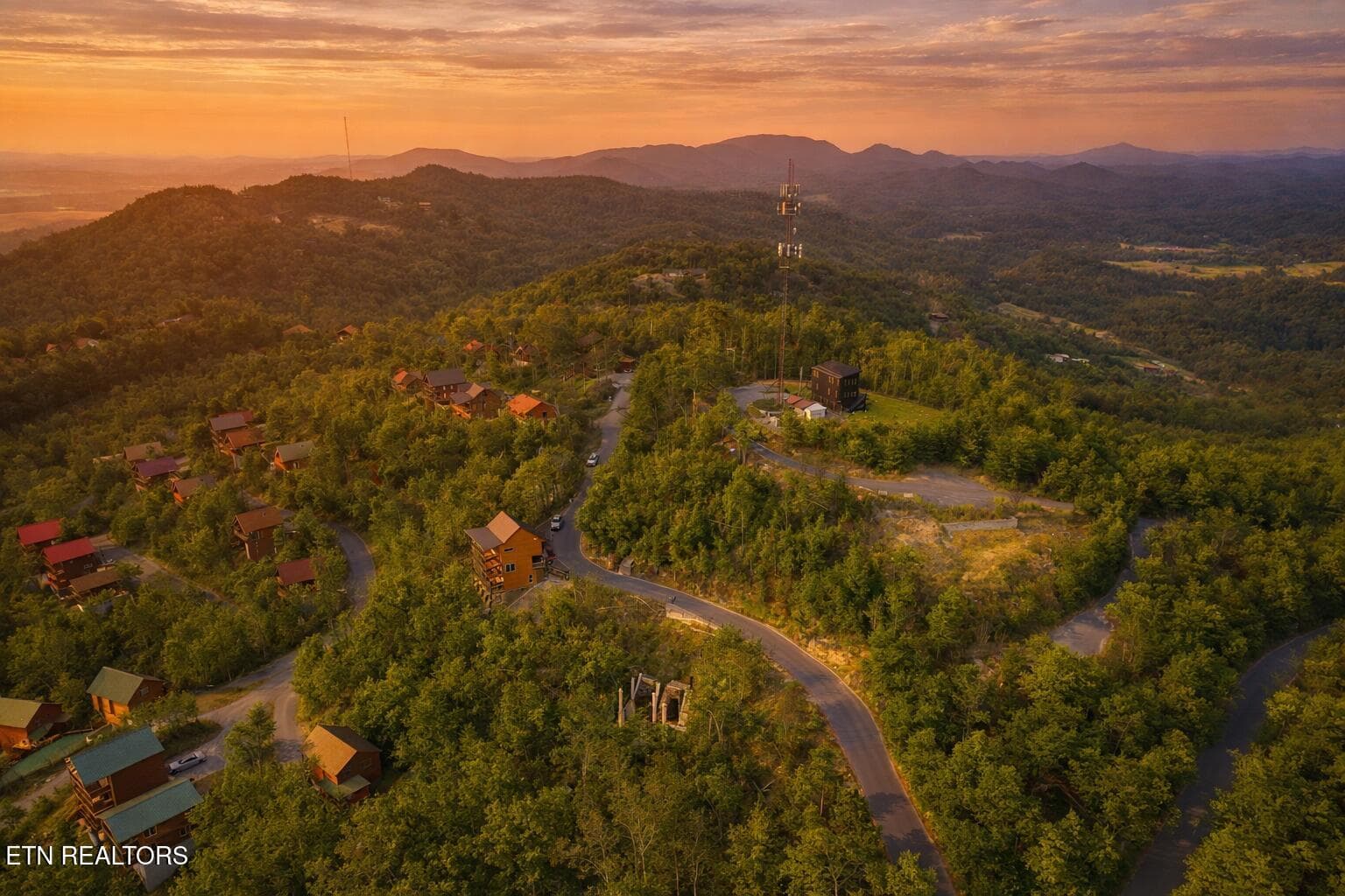 2 - 2297 Windy Lane, Sevierville, TN 37876