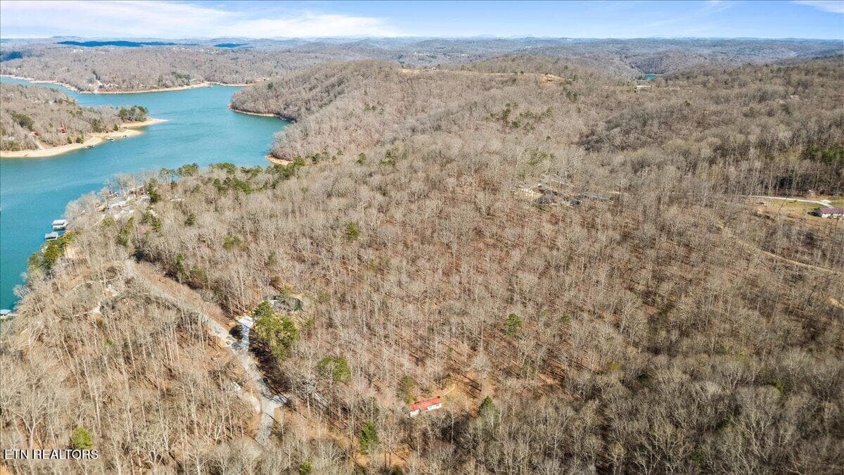 08-Hiawassee View Dr - 1.05ac Hiwassee View Drive, Jacksboro, TN 37757