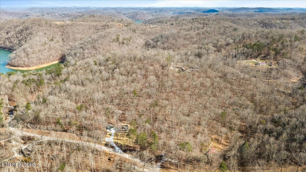 10-Hiawassee View Dr - 1.05ac Hiwassee View Drive, Jacksboro, TN 37757