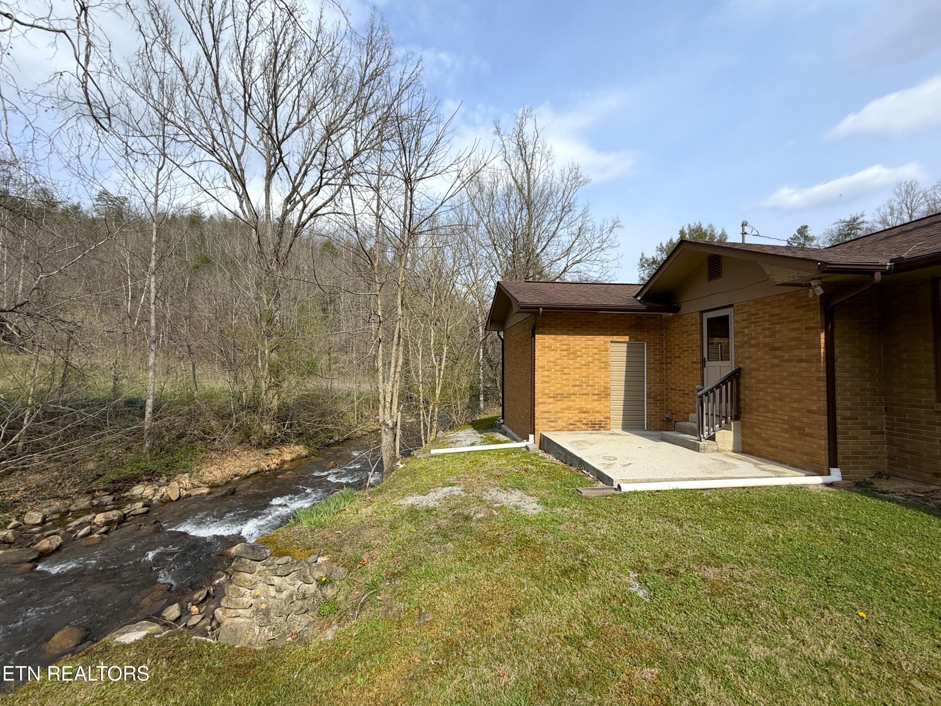 25 - 1059 Blue Mill Rd, Del Rio, TN 37727
