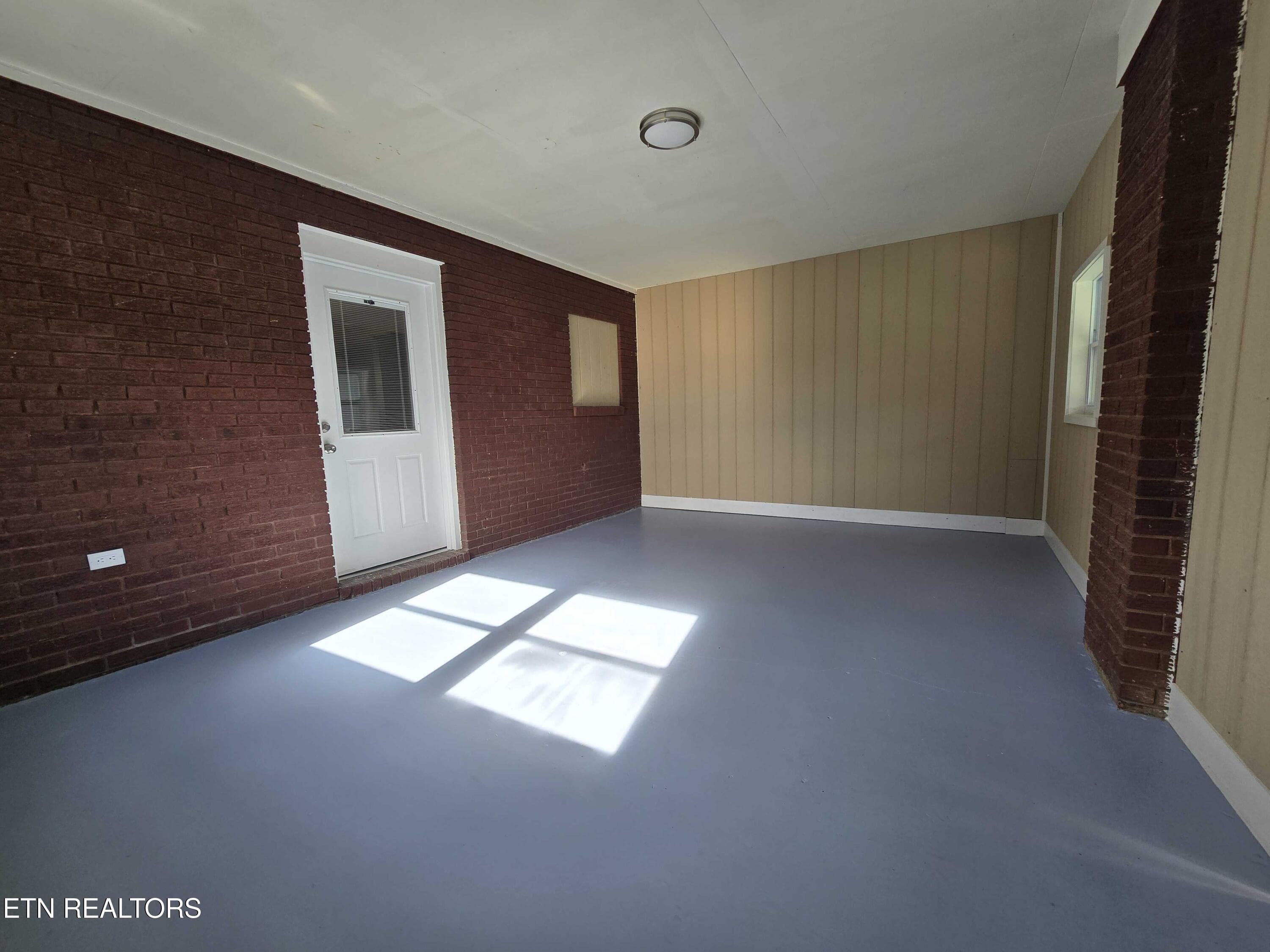 1000013752 - 2404&2406 Clancy Ave, Morristown, TN 37814