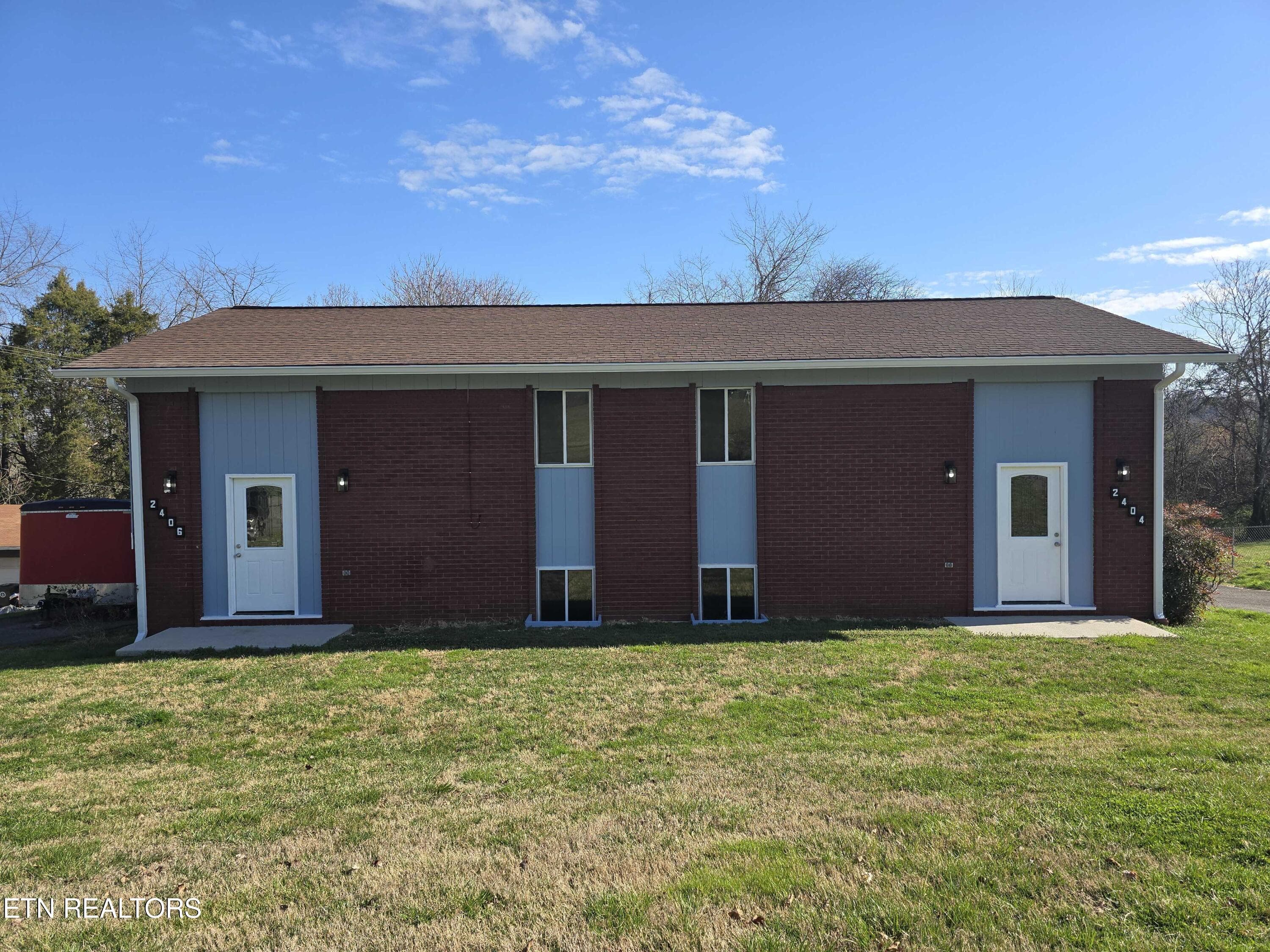 2404&2406 Clancy Ave, Morristown, TN 37814