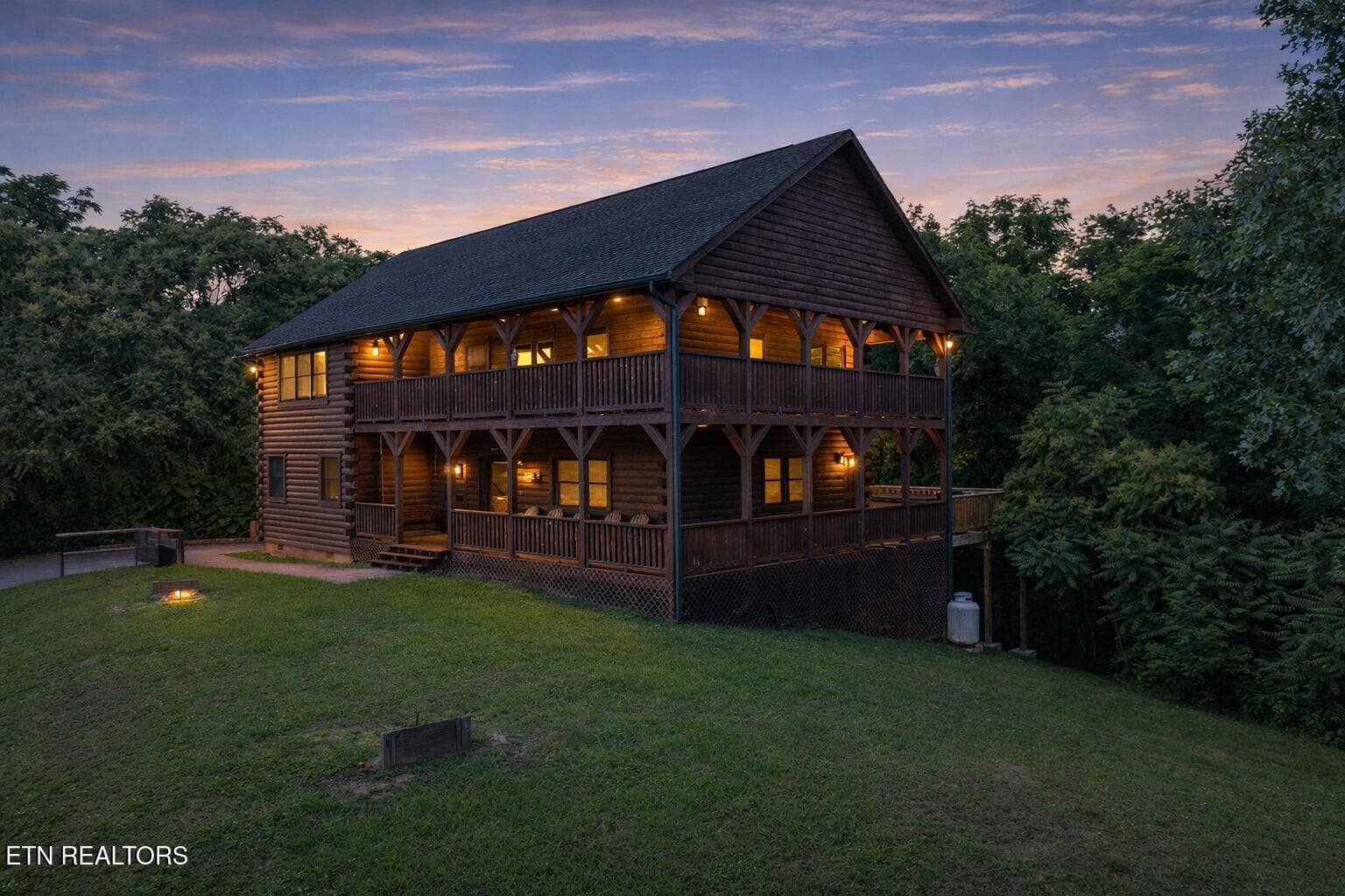2039 Oakmont Drive, Sevierville, TN 37876