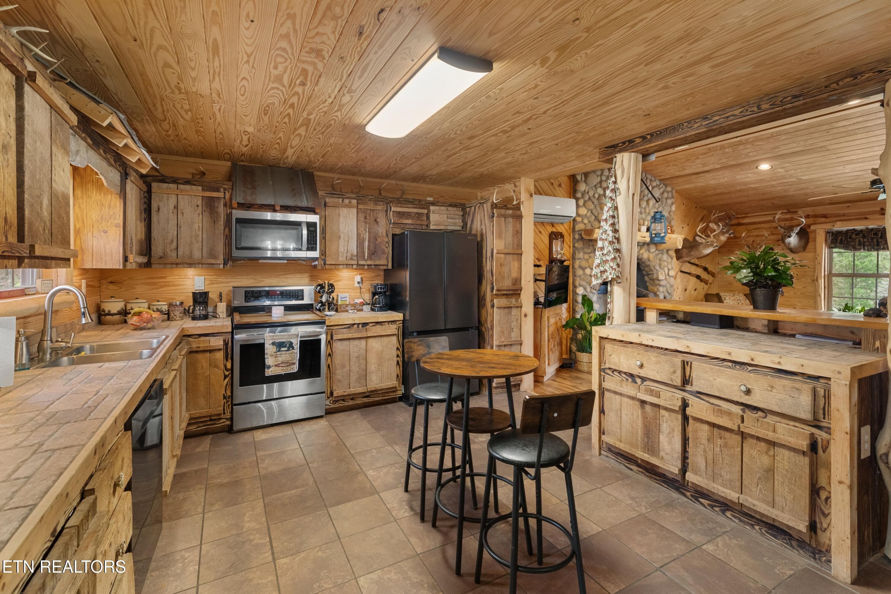 013-2357HallRoad-Dandridge-TN-37725-SMAL - 2357 Hall Rd, Dandridge, TN 37725